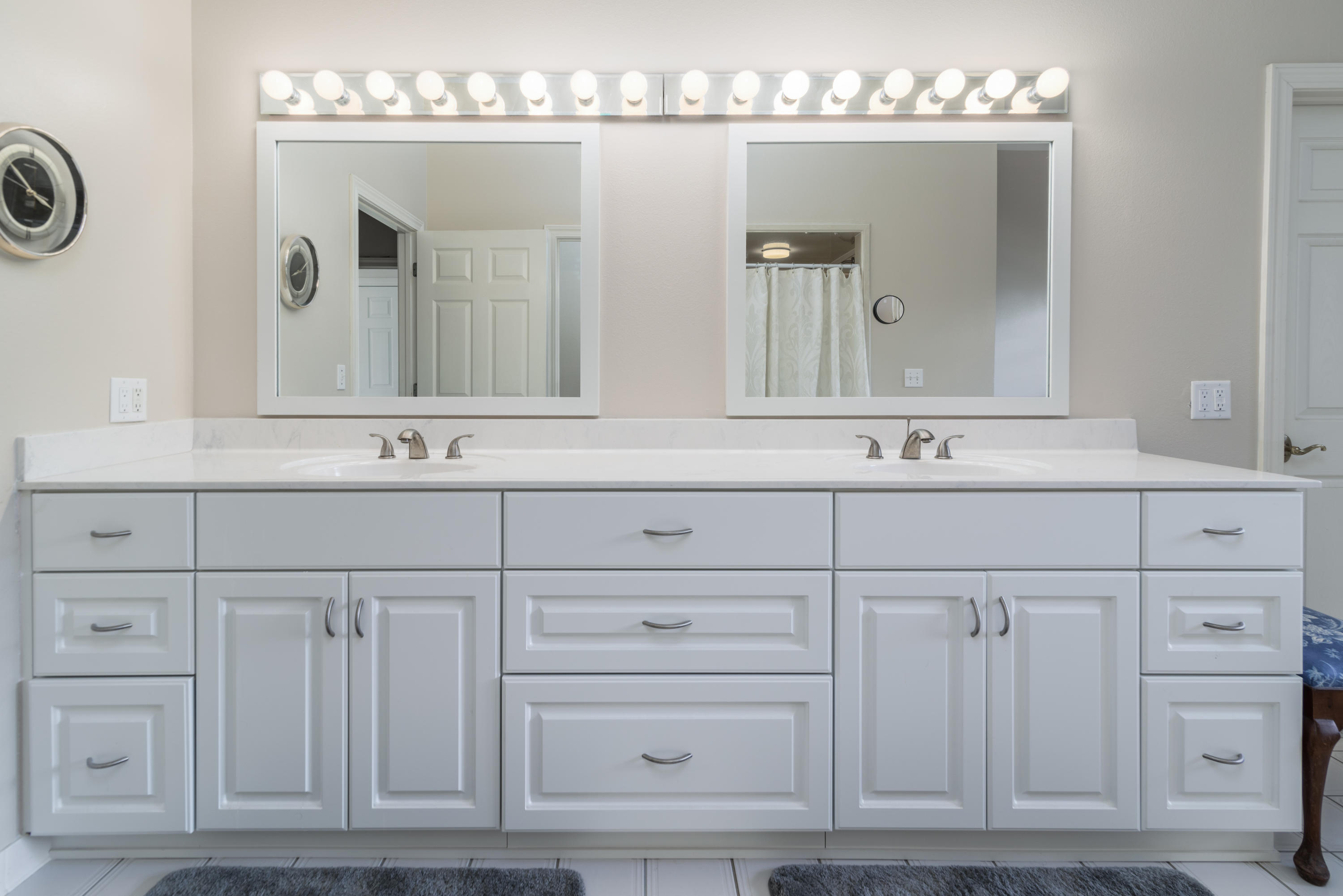 LAKE LORRAINE ESTATES - Residential