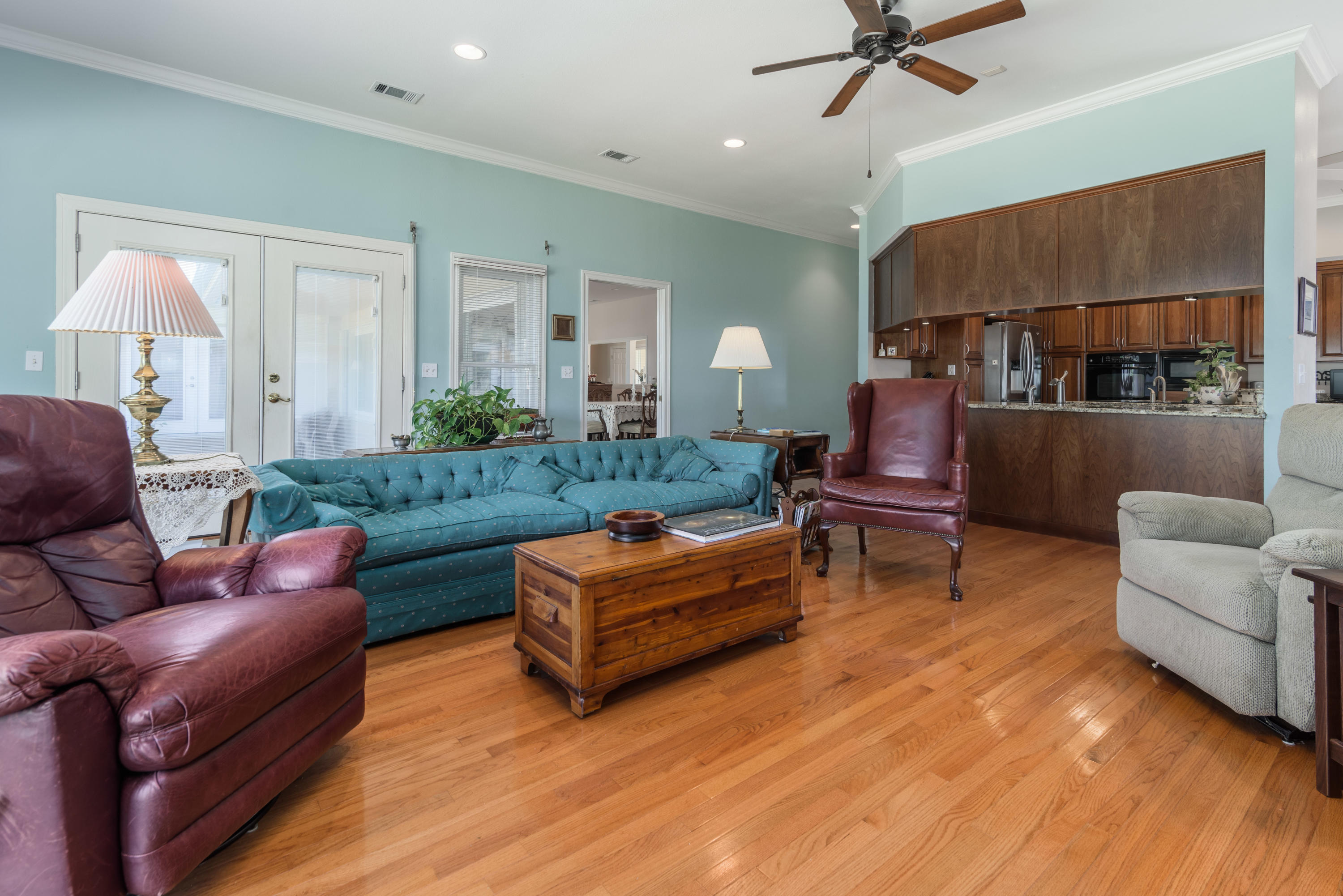 LAKE LORRAINE ESTATES - Residential