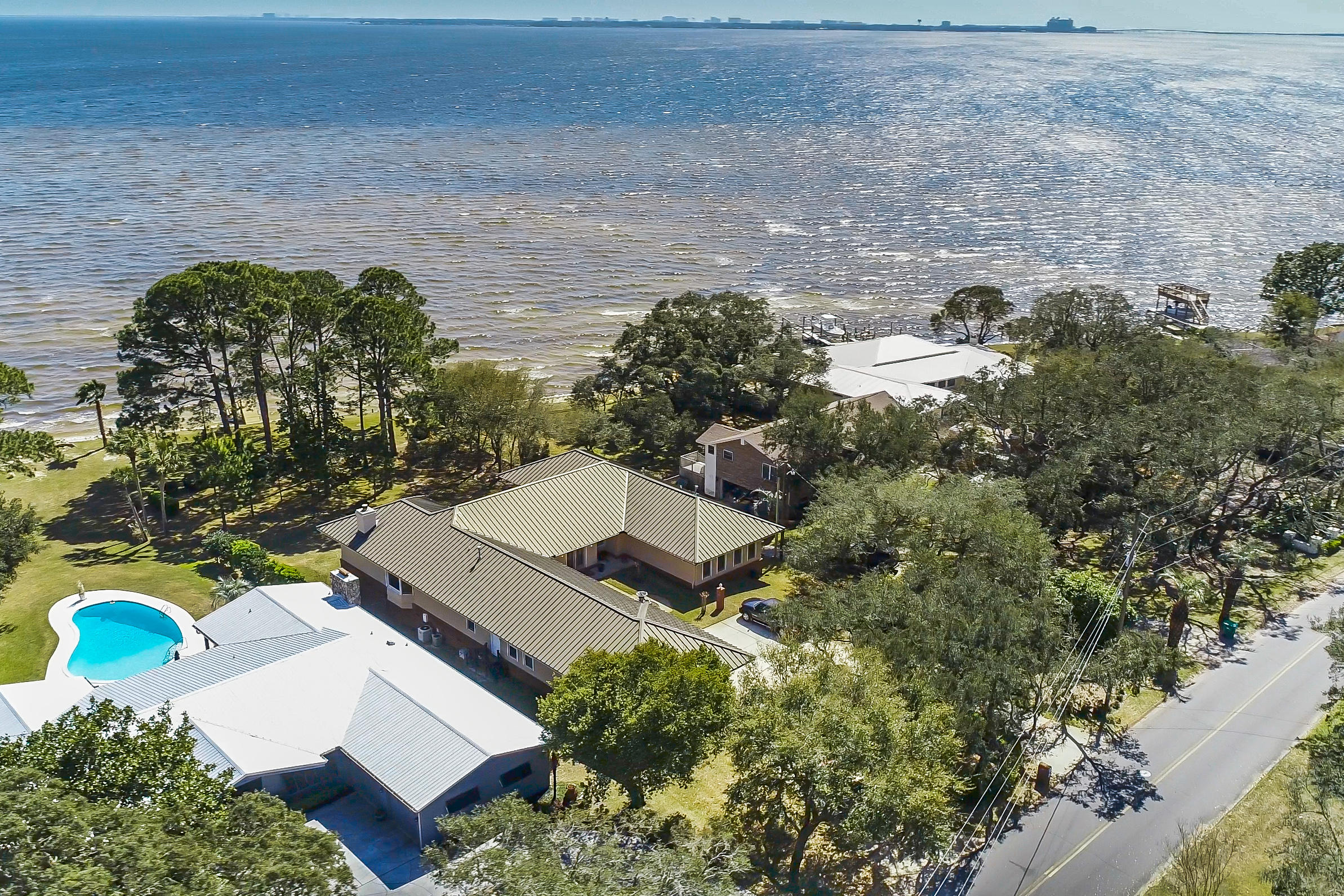 LAKE LORRAINE ESTATES - Residential