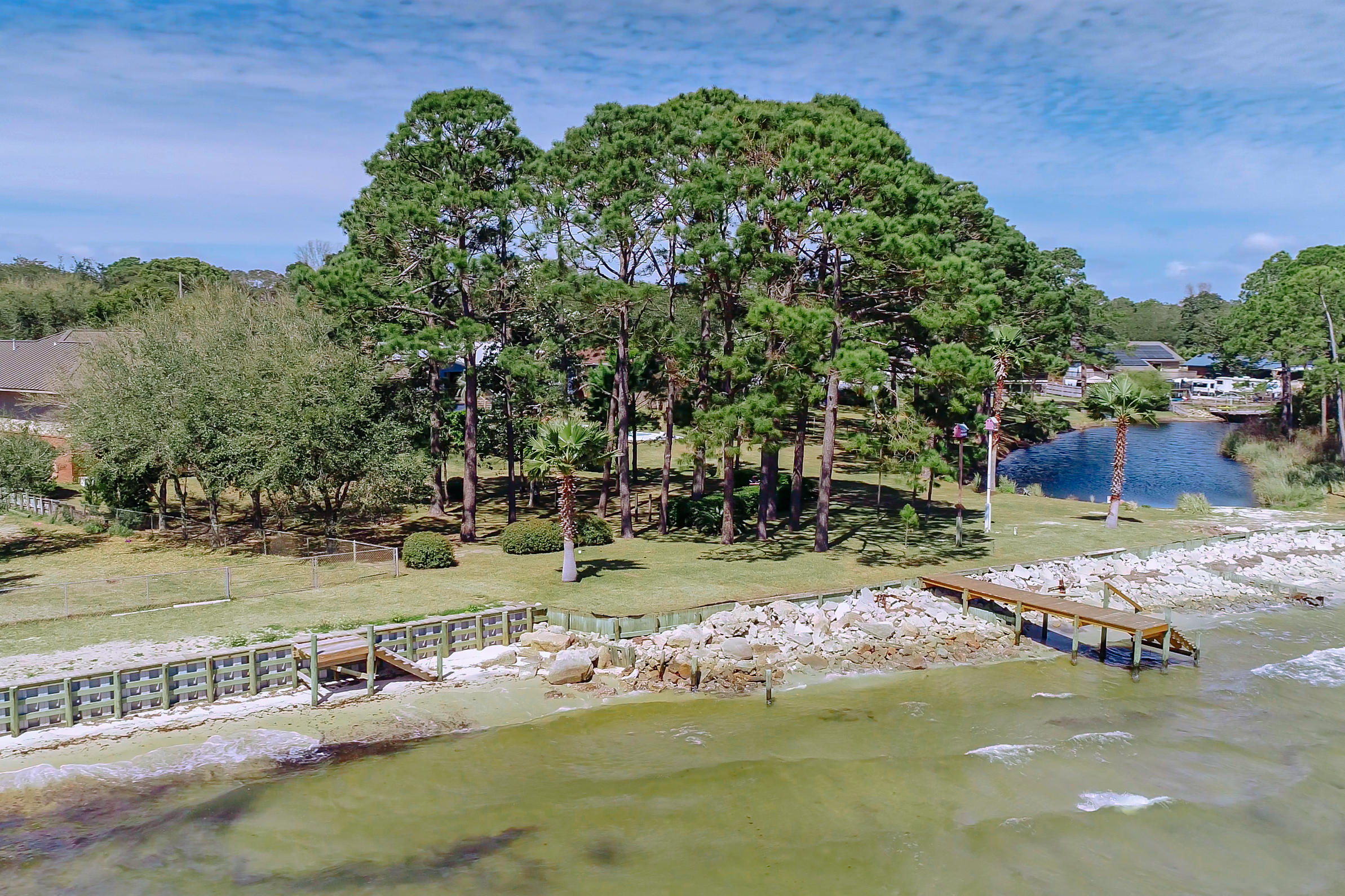 LAKE LORRAINE ESTATES - Residential