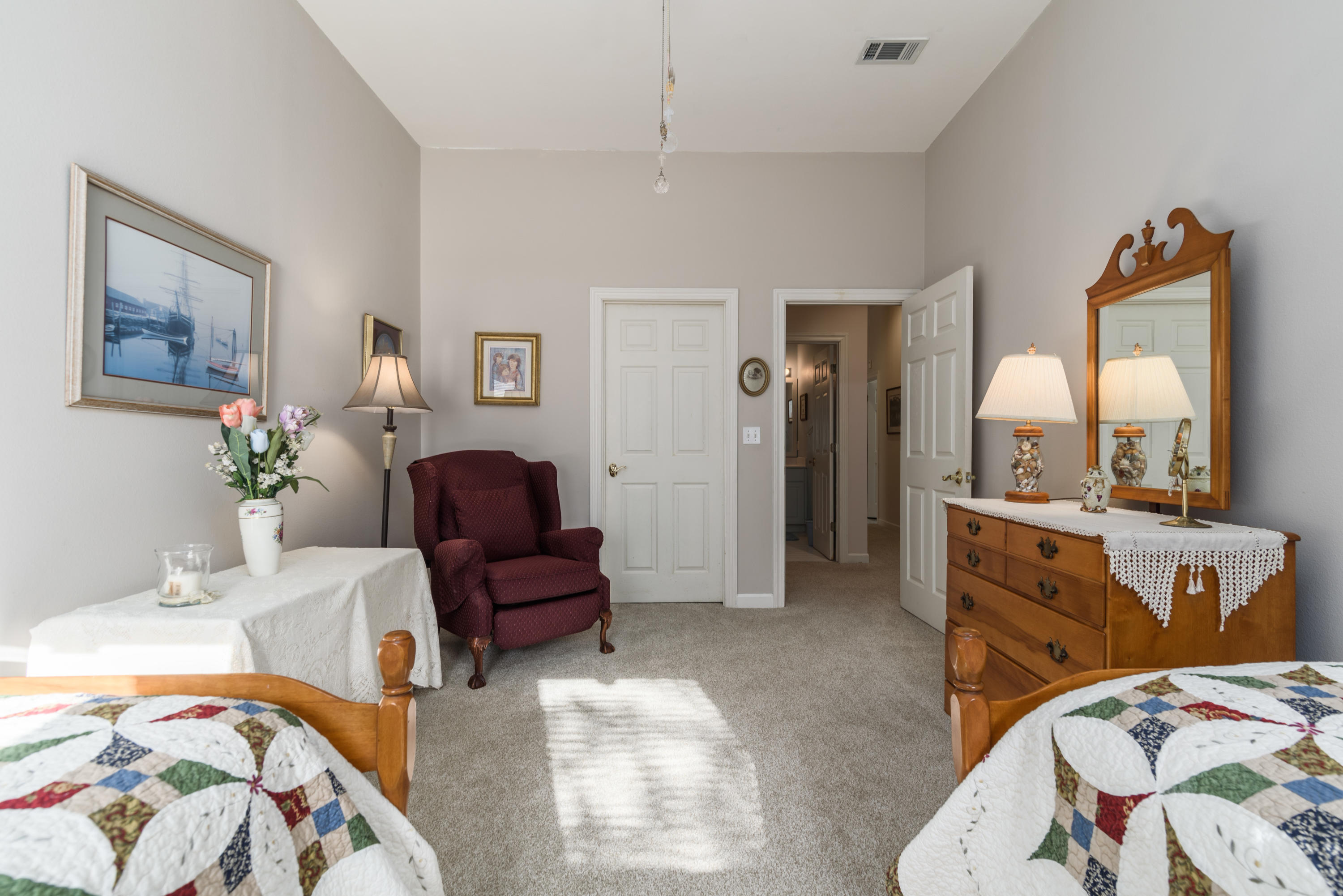 LAKE LORRAINE ESTATES - Residential