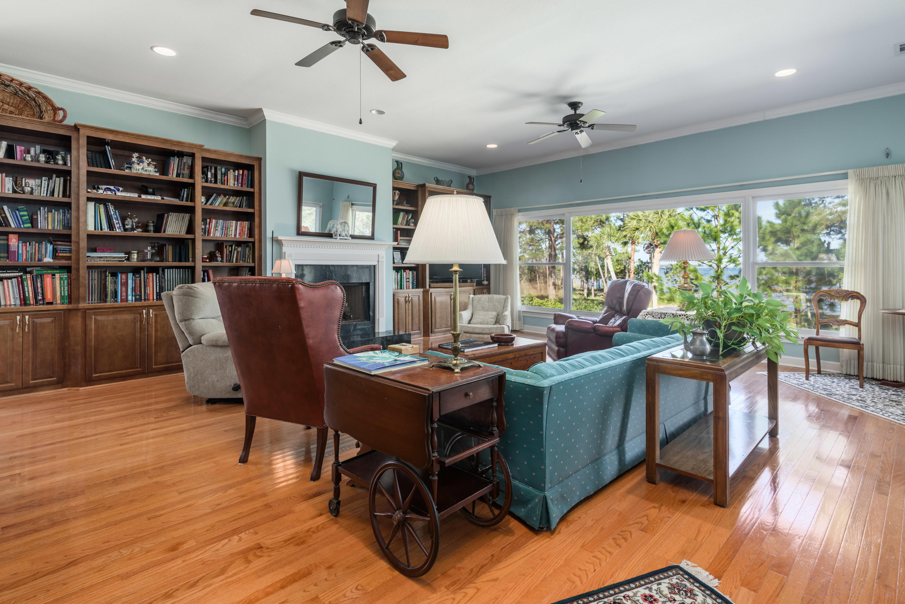 LAKE LORRAINE ESTATES - Residential