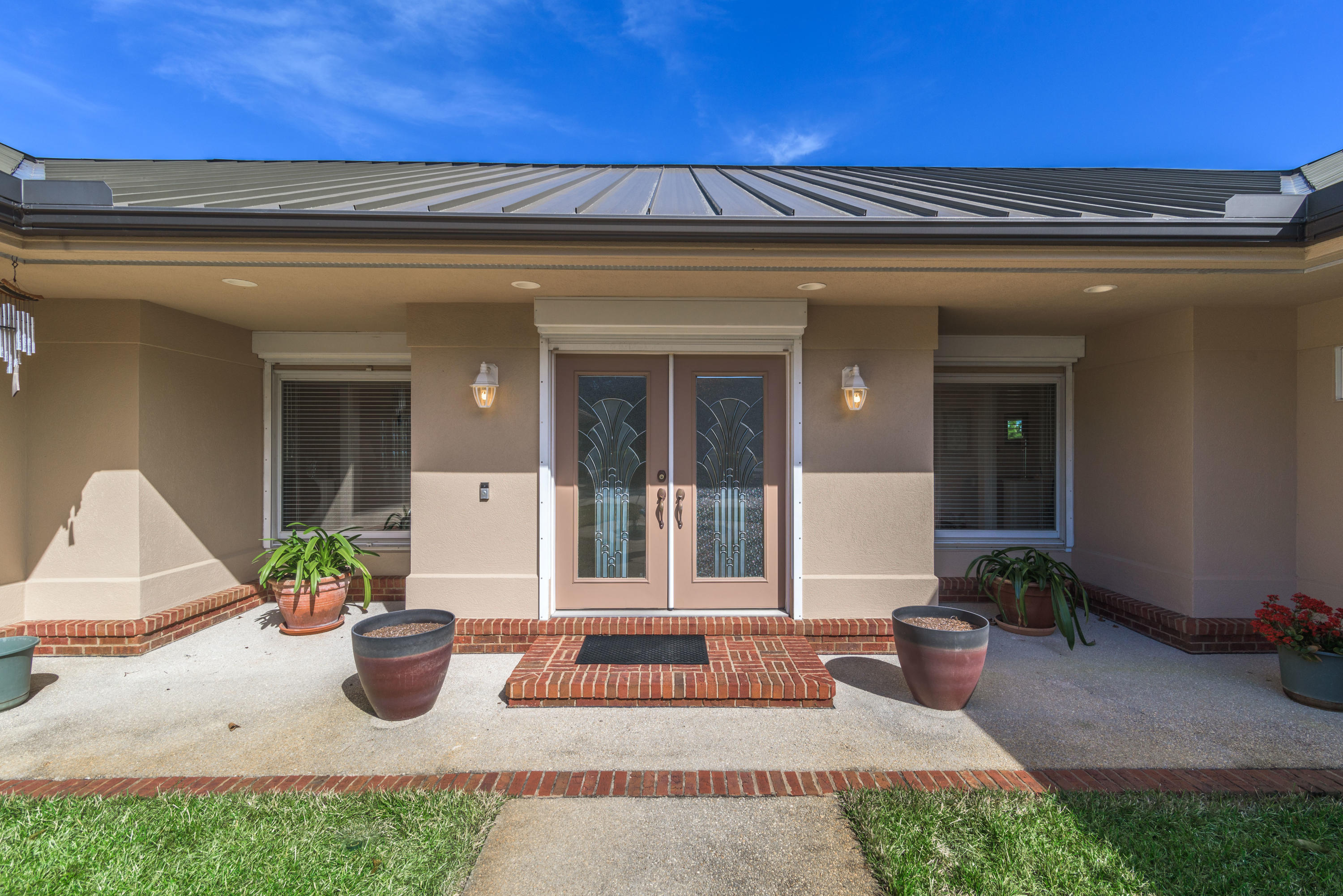 LAKE LORRAINE ESTATES - Residential