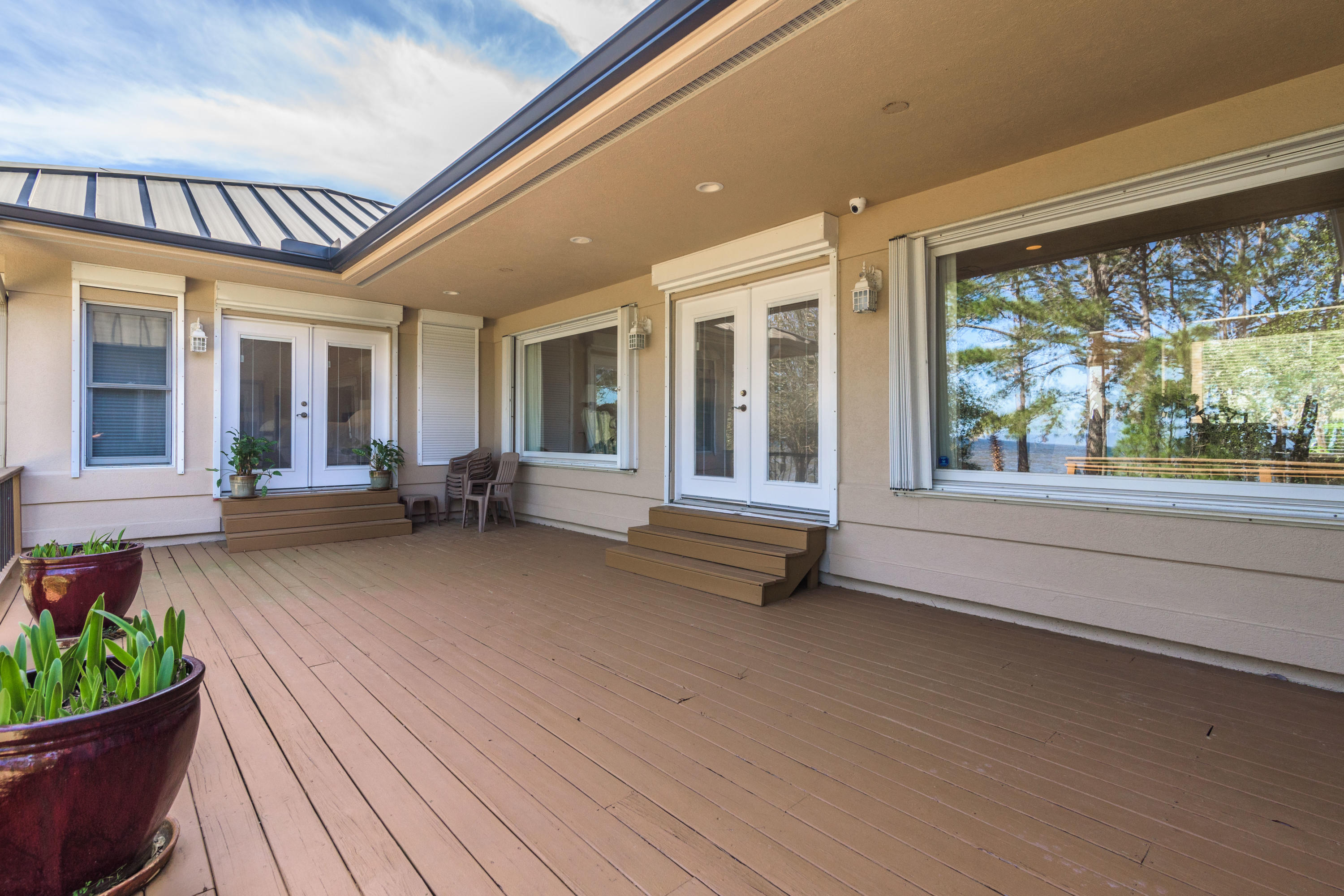 LAKE LORRAINE ESTATES - Residential