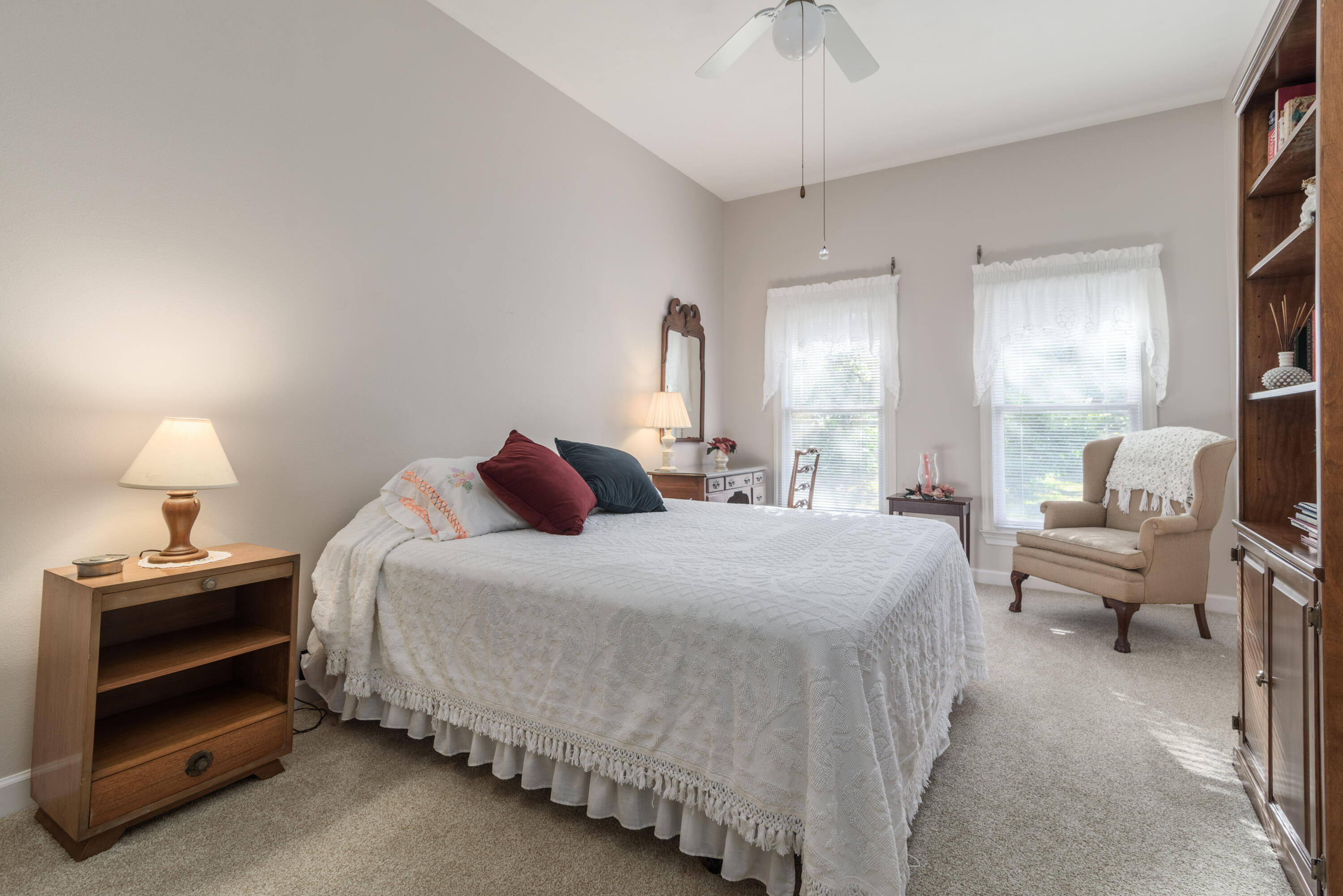 LAKE LORRAINE ESTATES - Residential