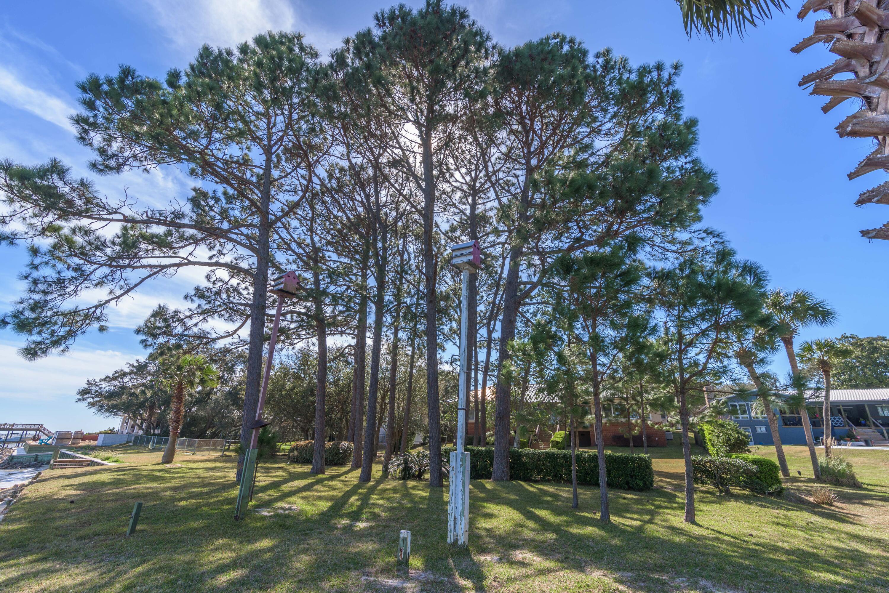 LAKE LORRAINE ESTATES - Residential