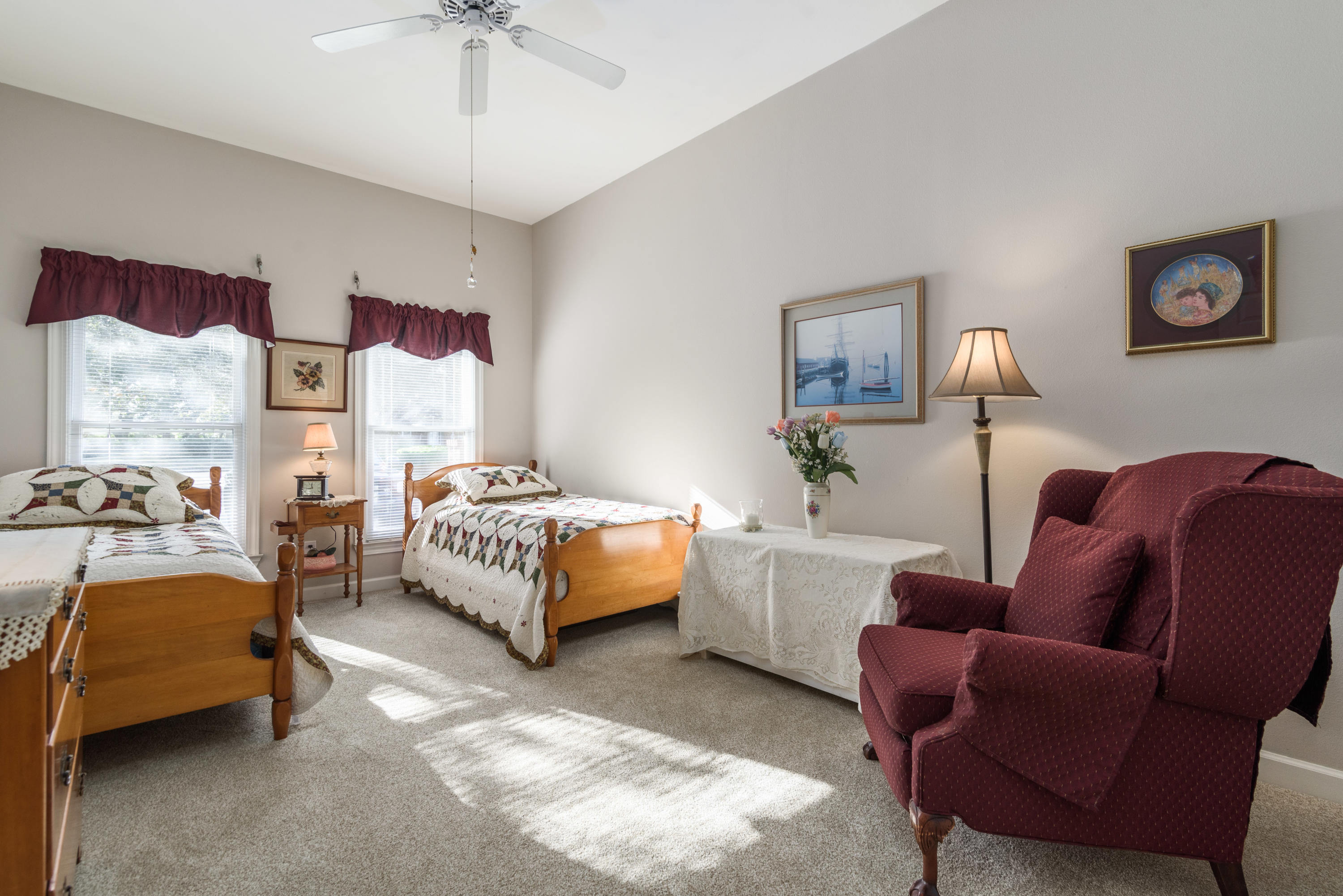 LAKE LORRAINE ESTATES - Residential