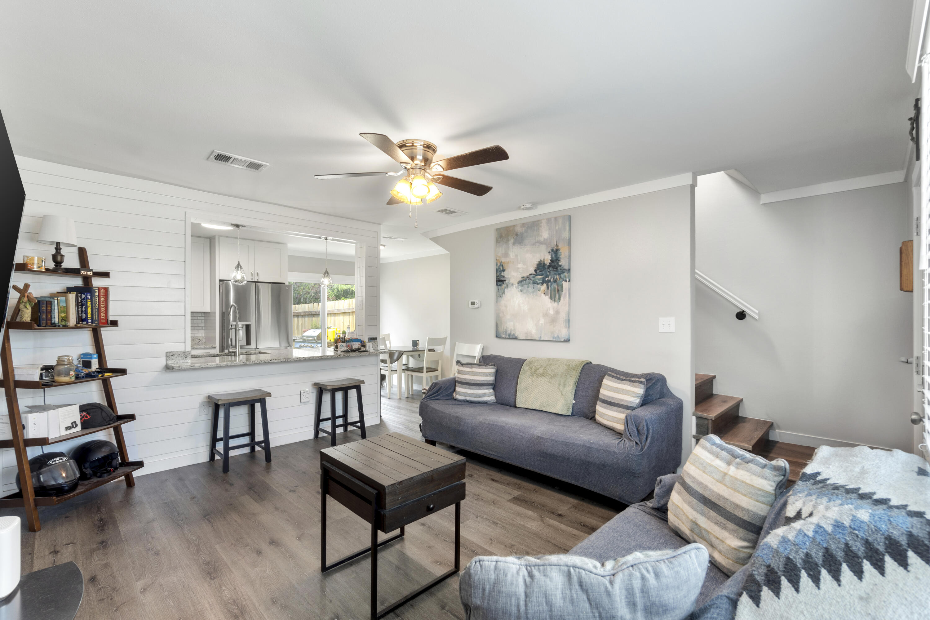 INDIAN HILLS - Residential