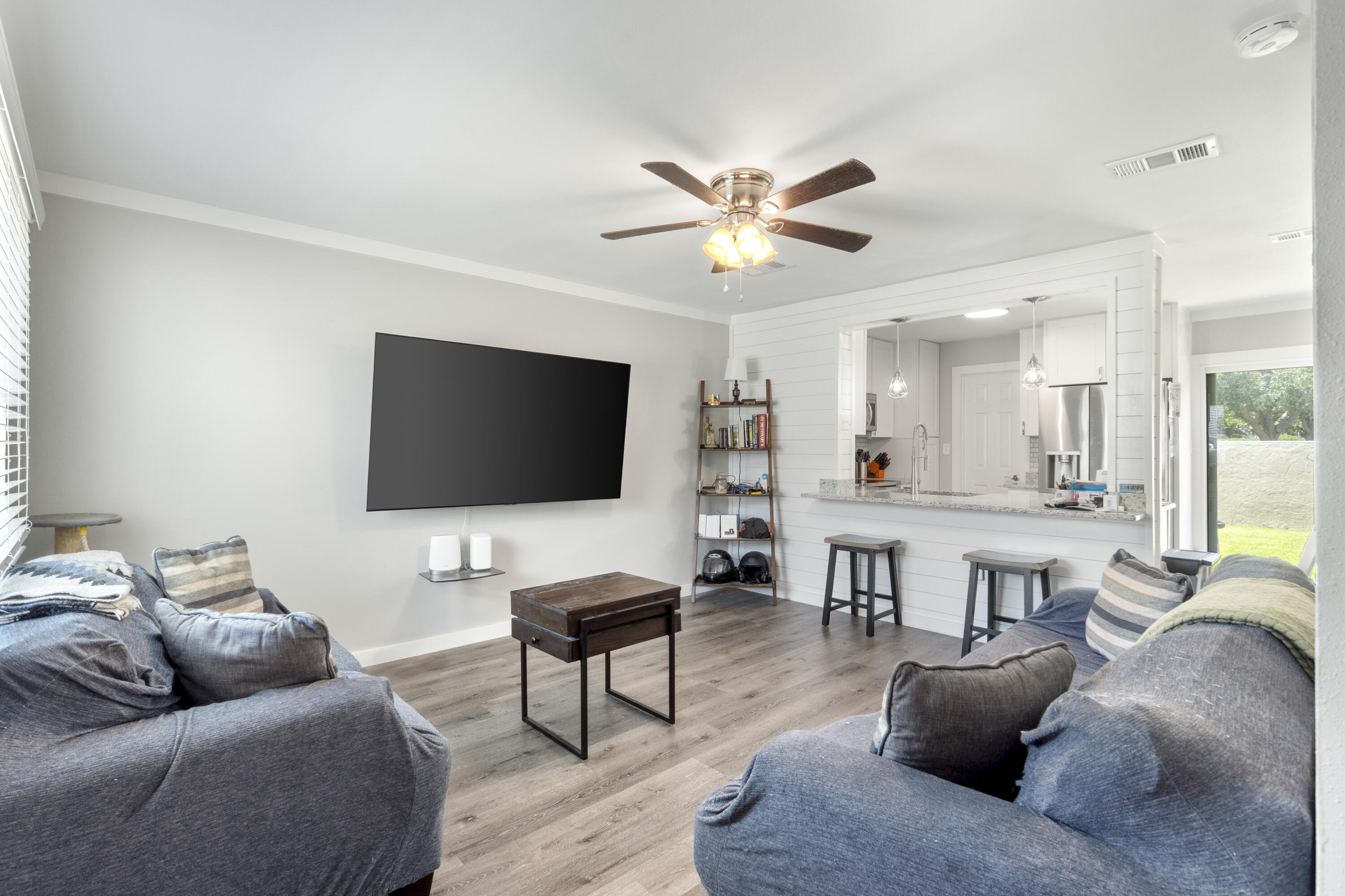 INDIAN HILLS - Residential