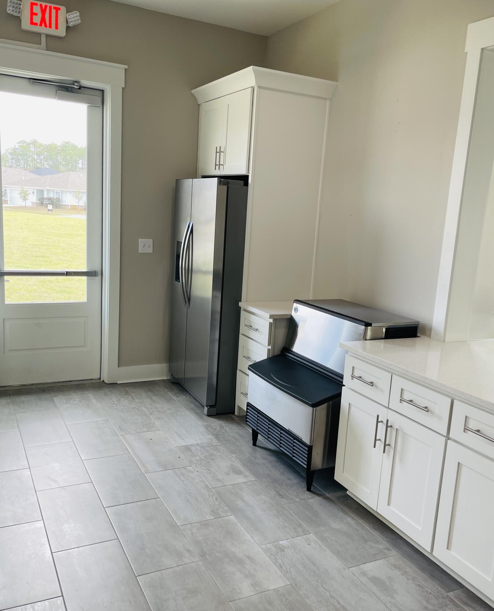 RIVERWALK PH I - Residential Lease