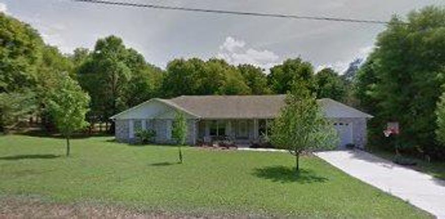 Vacant. Good condition. Painted and cleaned. Water view