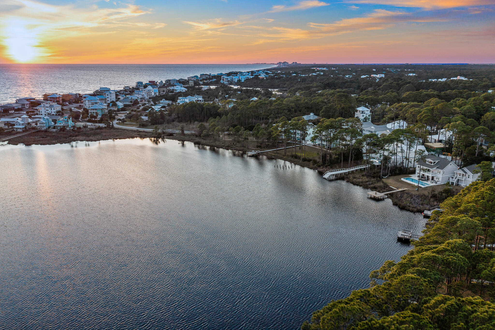 OYSTER LAKE - Residential