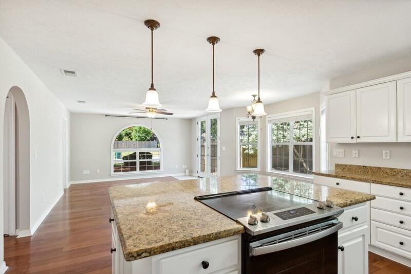 PARKWOOD ESTATES PH 1 BLUEWATER BAY - Residential