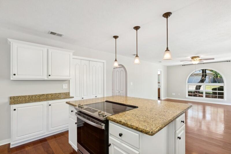 PARKWOOD ESTATES PH 1 BLUEWATER BAY - Residential