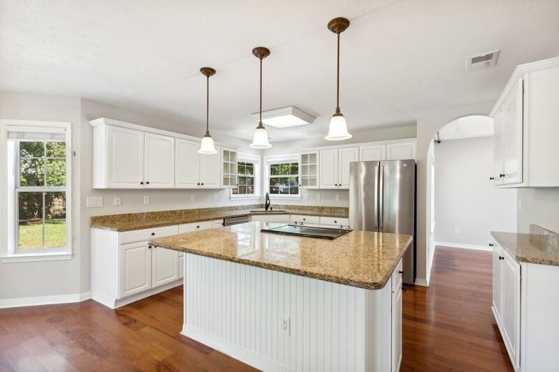 PARKWOOD ESTATES PH 1 BLUEWATER BAY - Residential