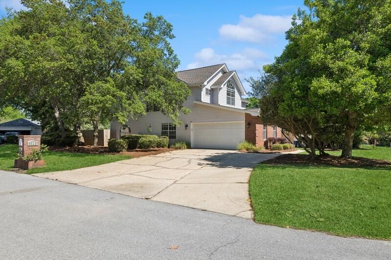 PARKWOOD ESTATES PH 1 BLUEWATER BAY - Residential