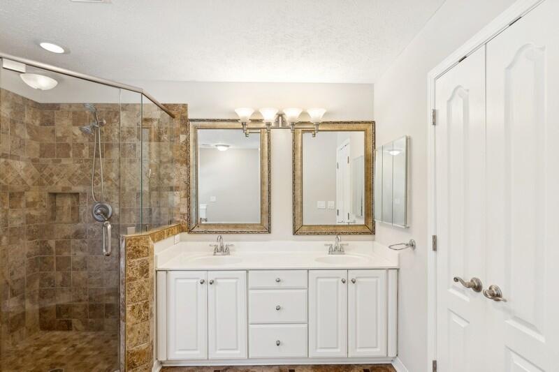 PARKWOOD ESTATES PH 1 BLUEWATER BAY - Residential