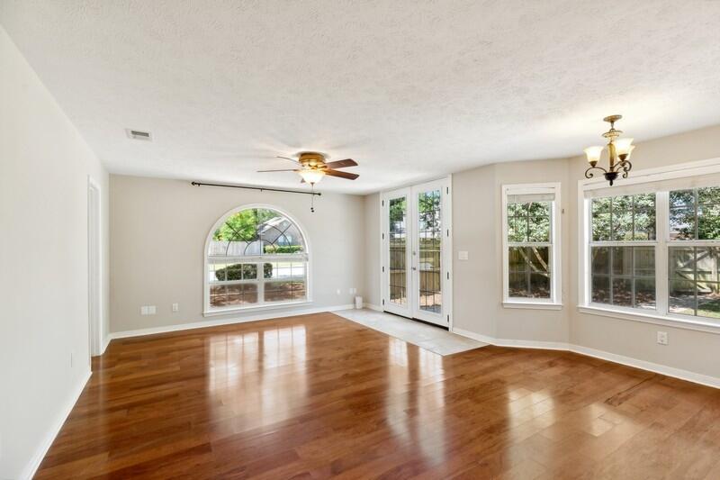 PARKWOOD ESTATES PH 1 BLUEWATER BAY - Residential