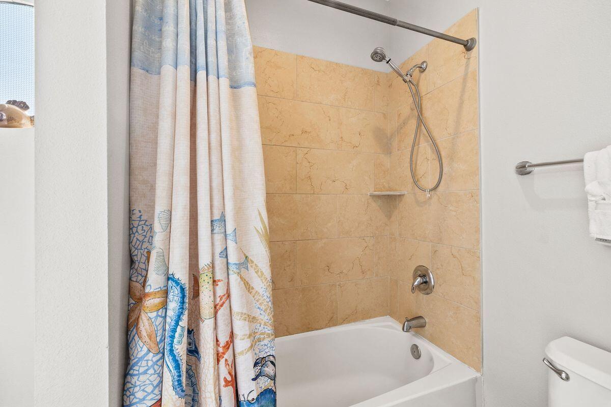 BEACH POINTE T/H - Residential