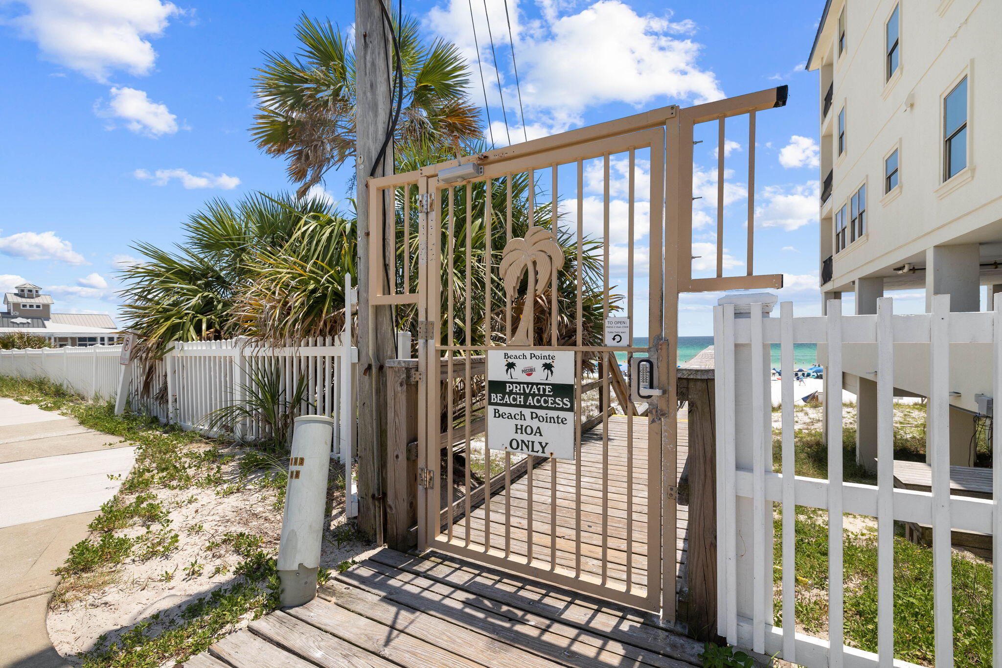 BEACH POINTE T/H - Residential