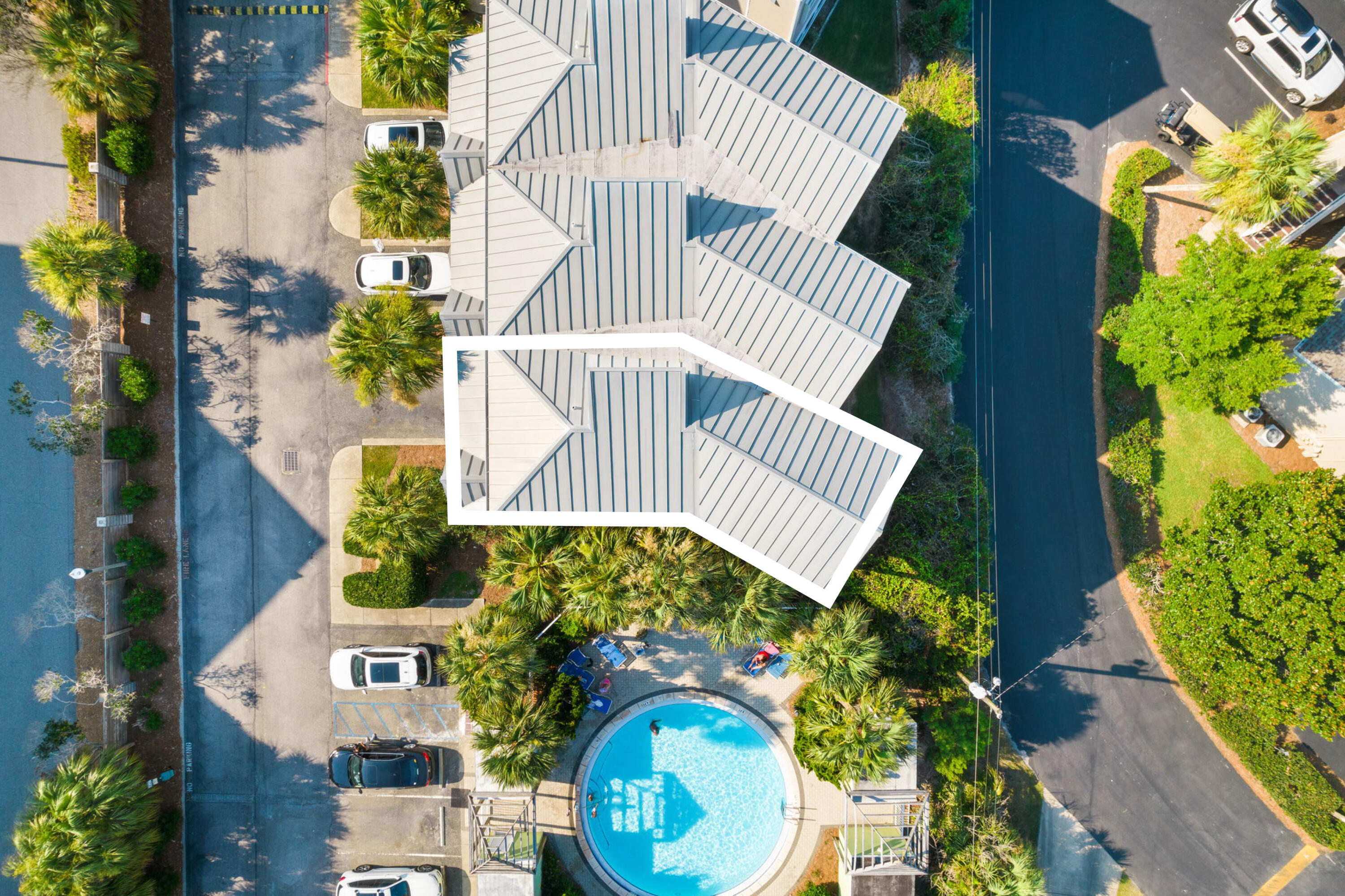 BEACH POINTE T/H - Residential