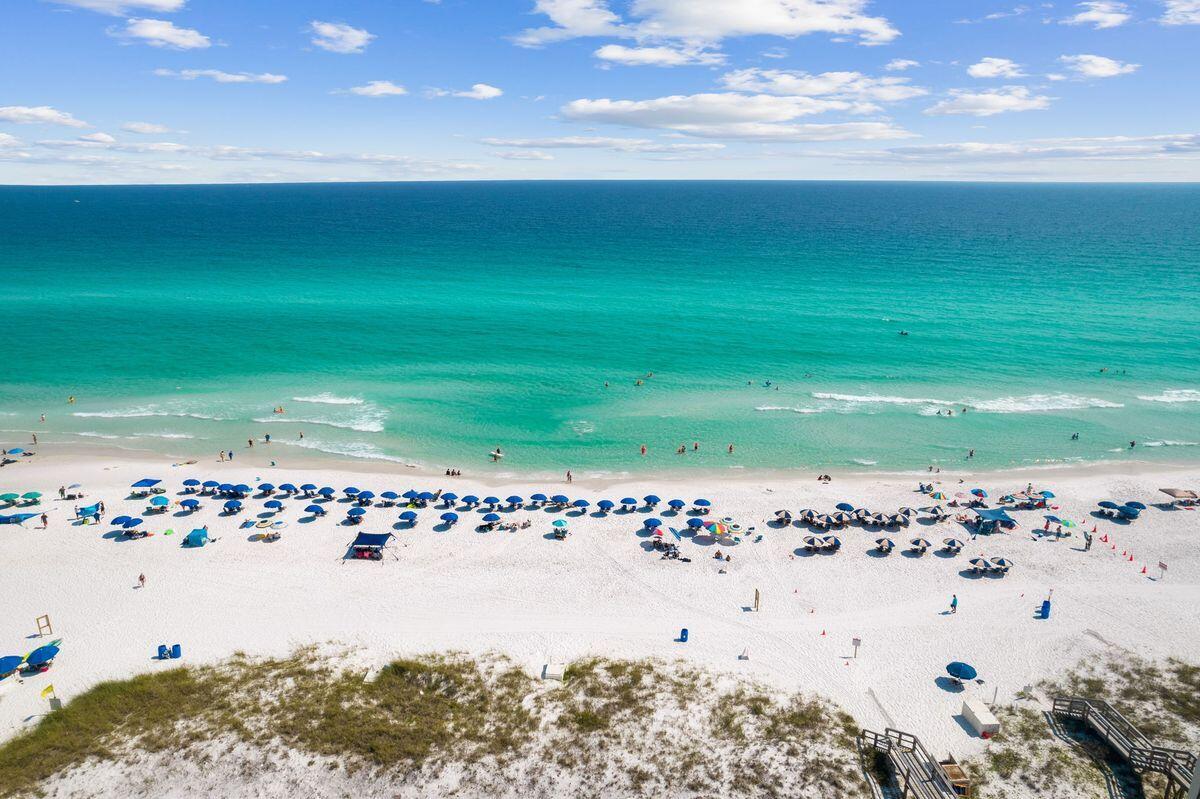 BEACH POINTE T/H - Residential