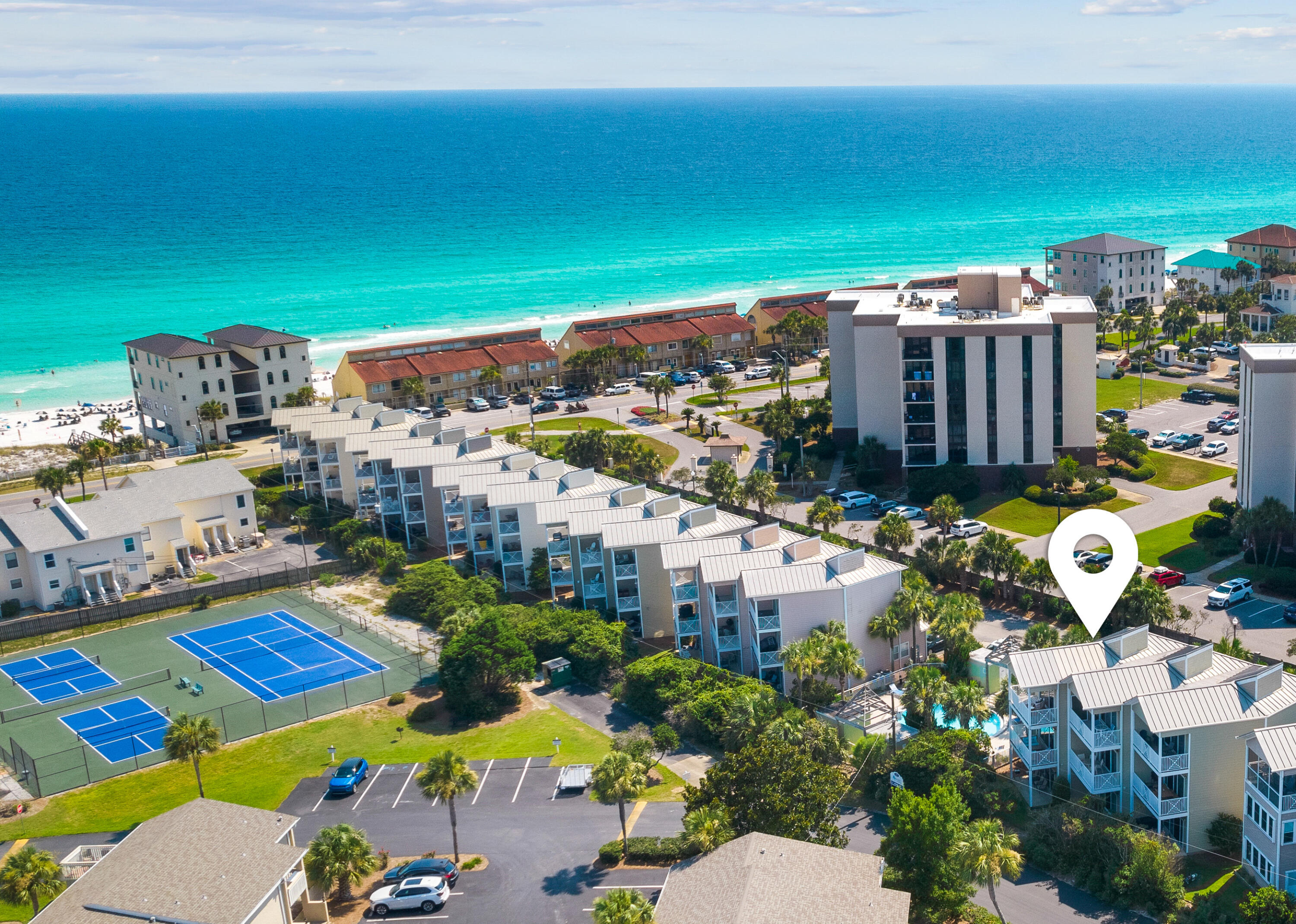 BEACH POINTE T/H - Residential