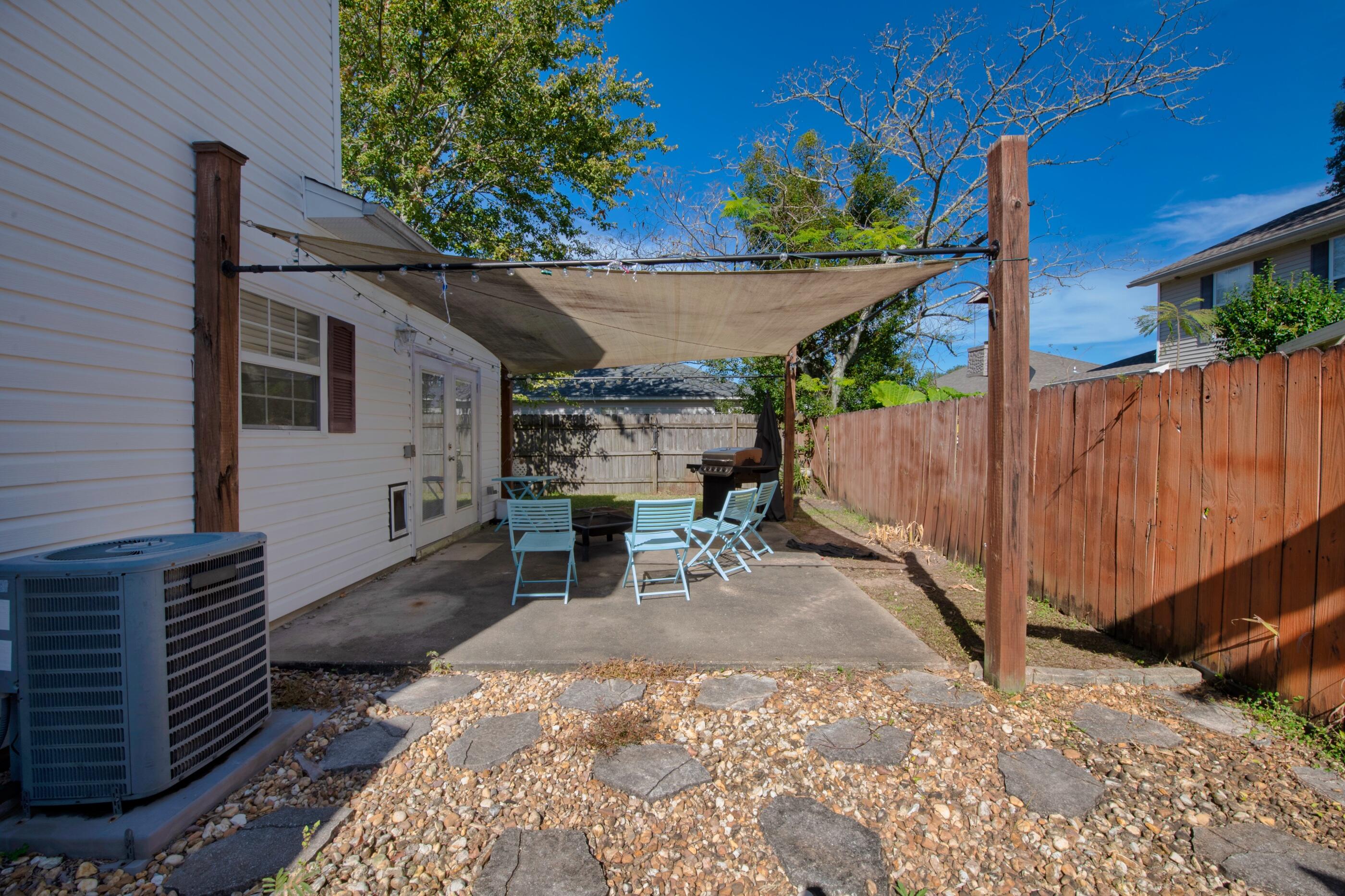 OAK PARK ESTATES 1ST ADD BLK A LOT 6 - Residential