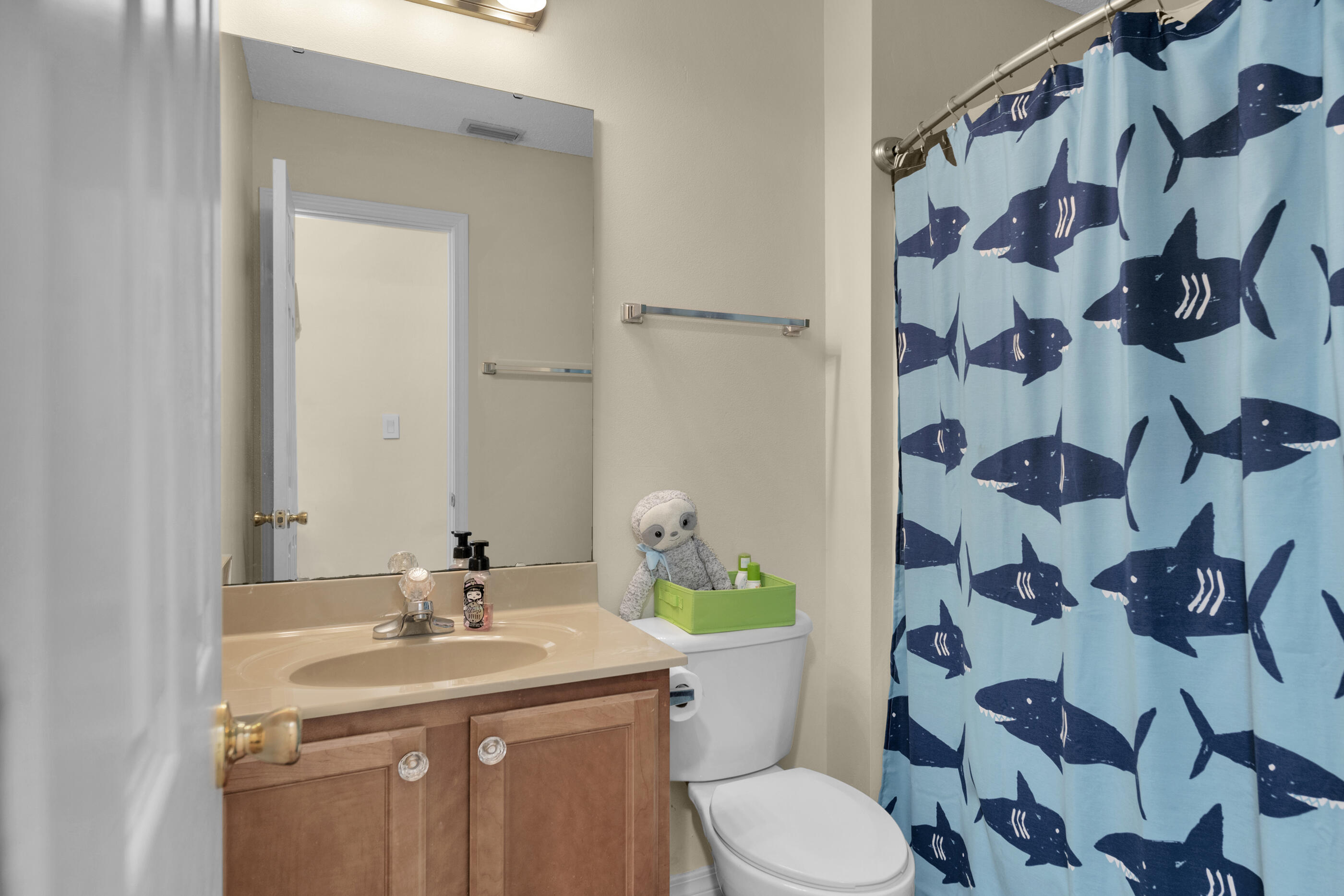 OAK PARK ESTATES 1ST ADD BLK A LOT 6 - Residential