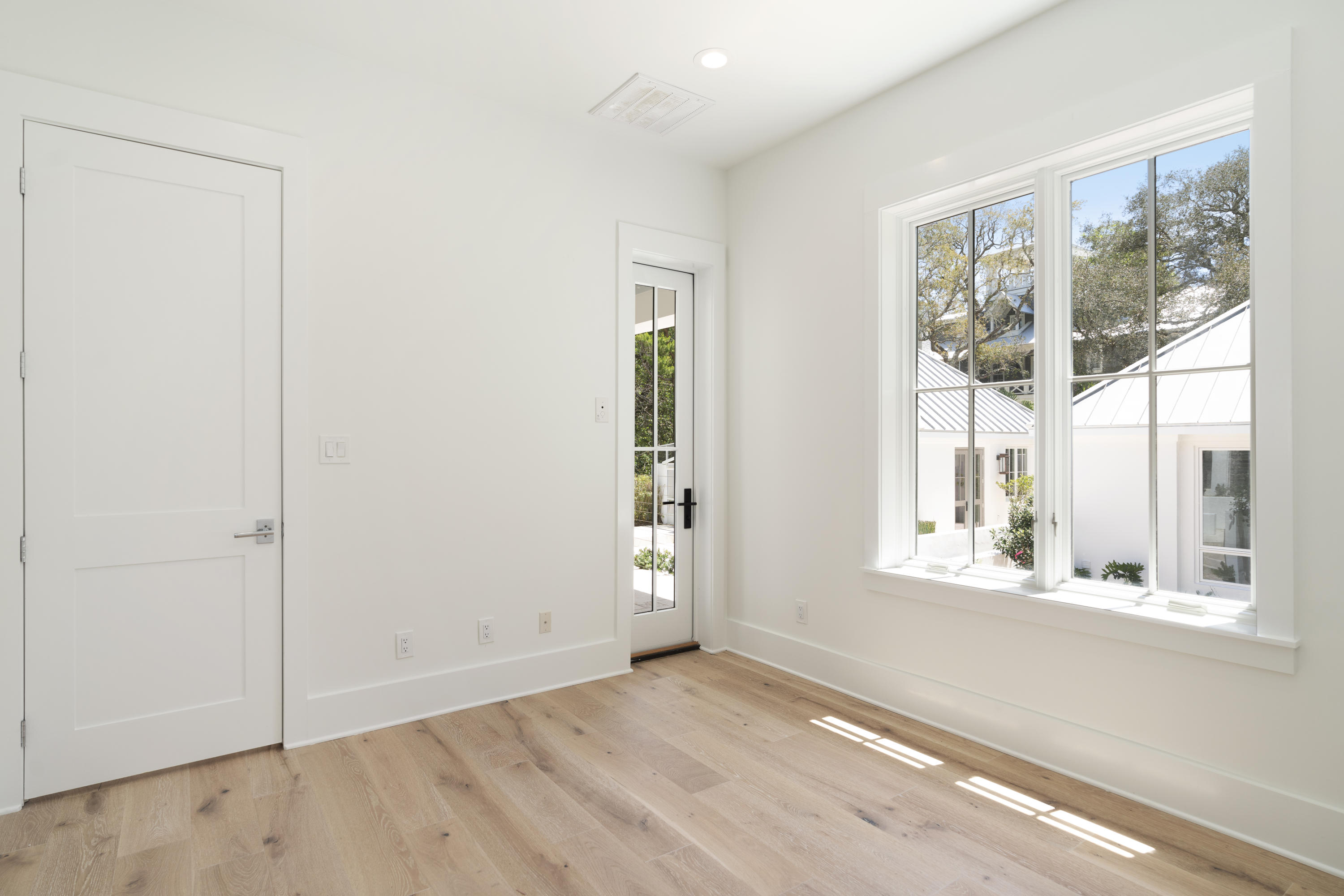SEAGROVE 5TH ADDN - Residential