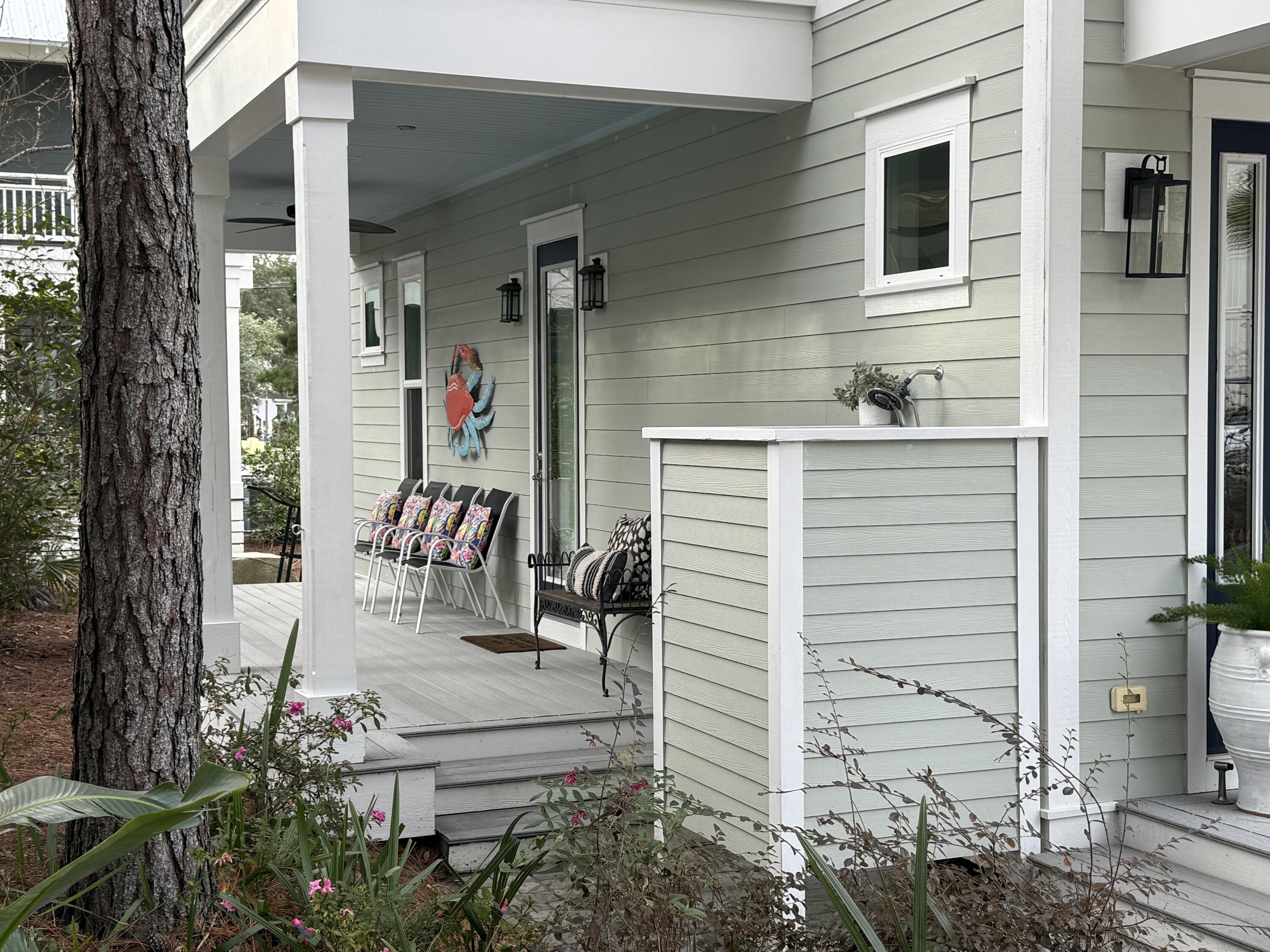 COTTAGES AT EASTERN LAKE - Residential