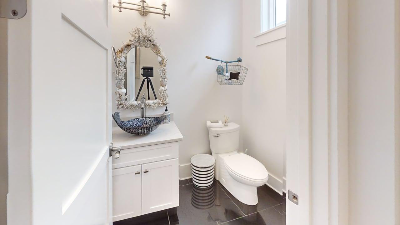 COTTAGES AT EASTERN LAKE - Residential