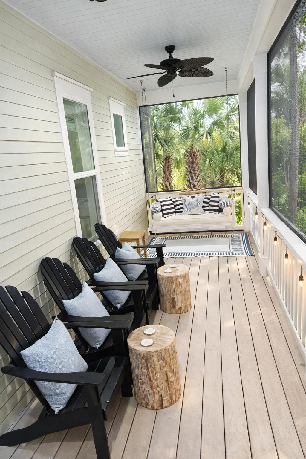 COTTAGES AT EASTERN LAKE - Residential