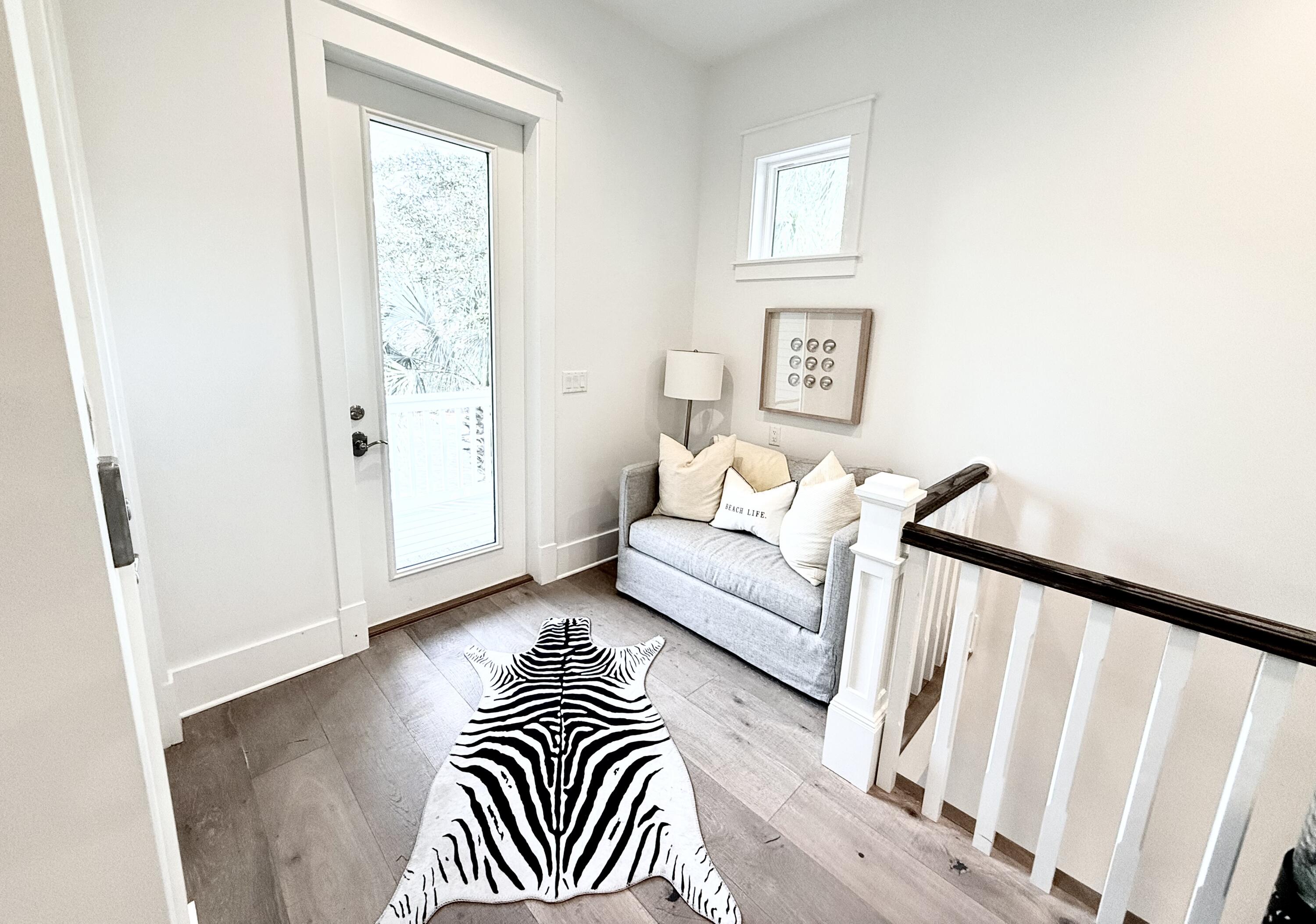 COTTAGES AT EASTERN LAKE - Residential