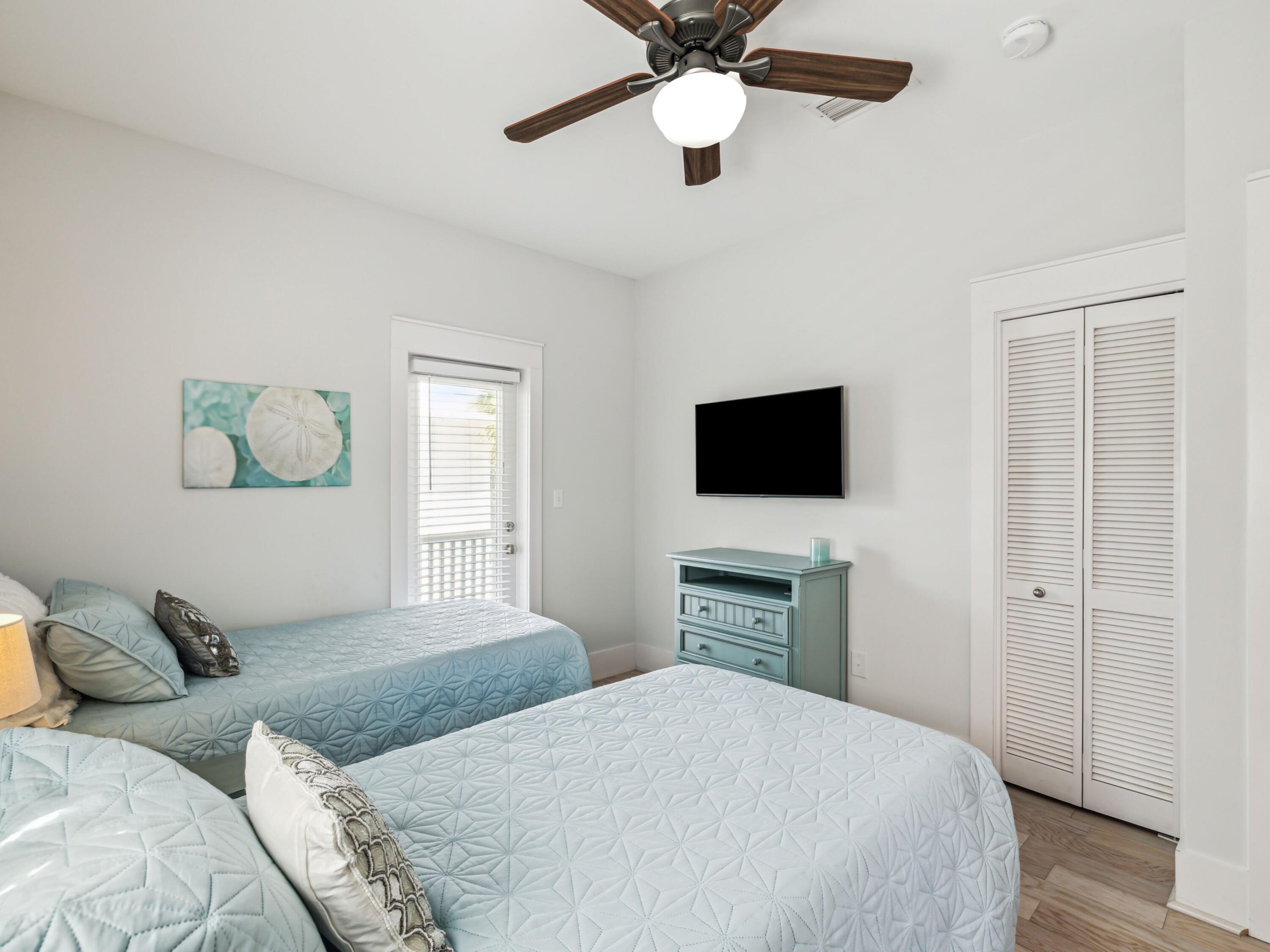 BUNGALOWS AT SEAGROVE BEACH - Residential