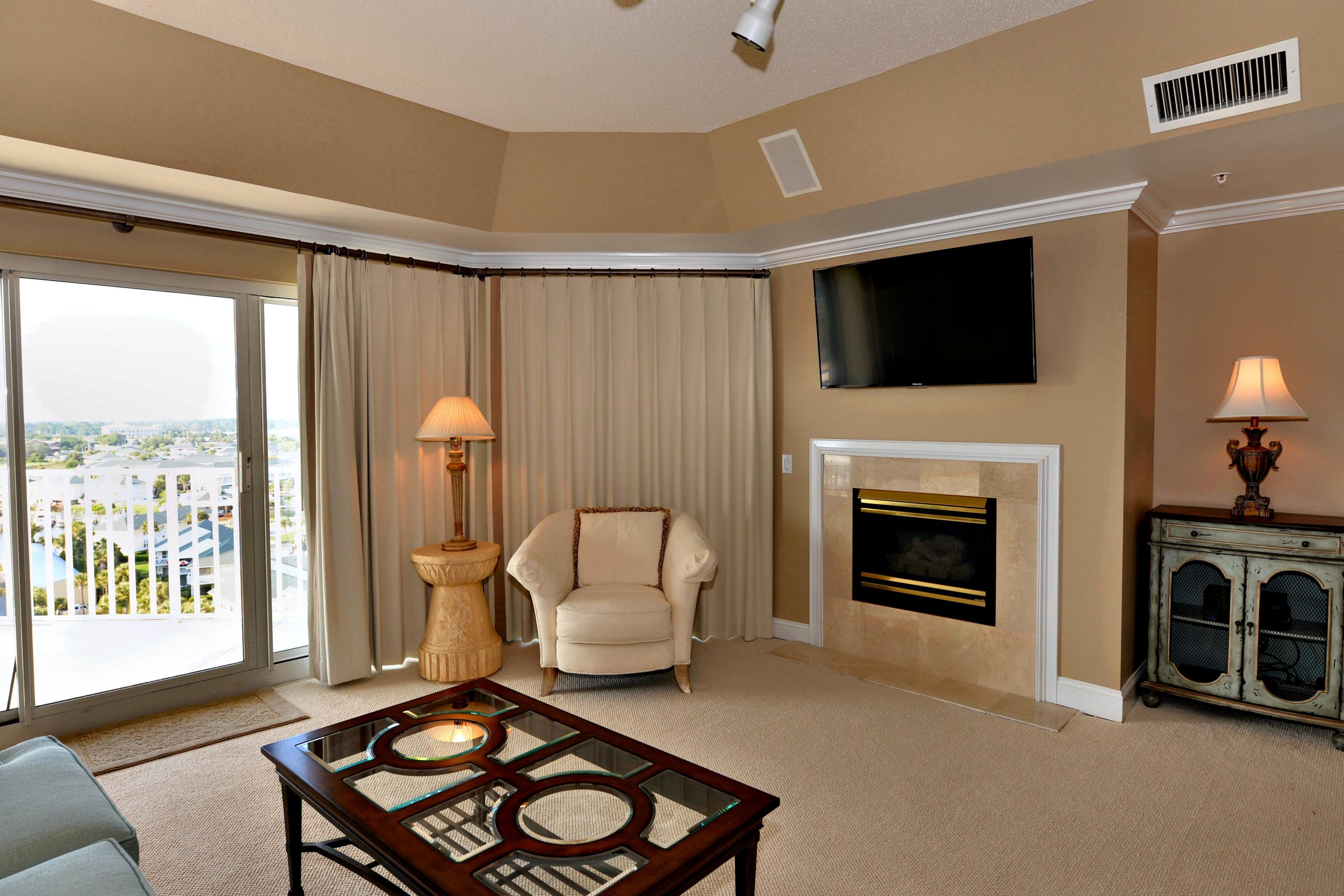 HOLIDAY ISLE TOWERS CONDO - Residential