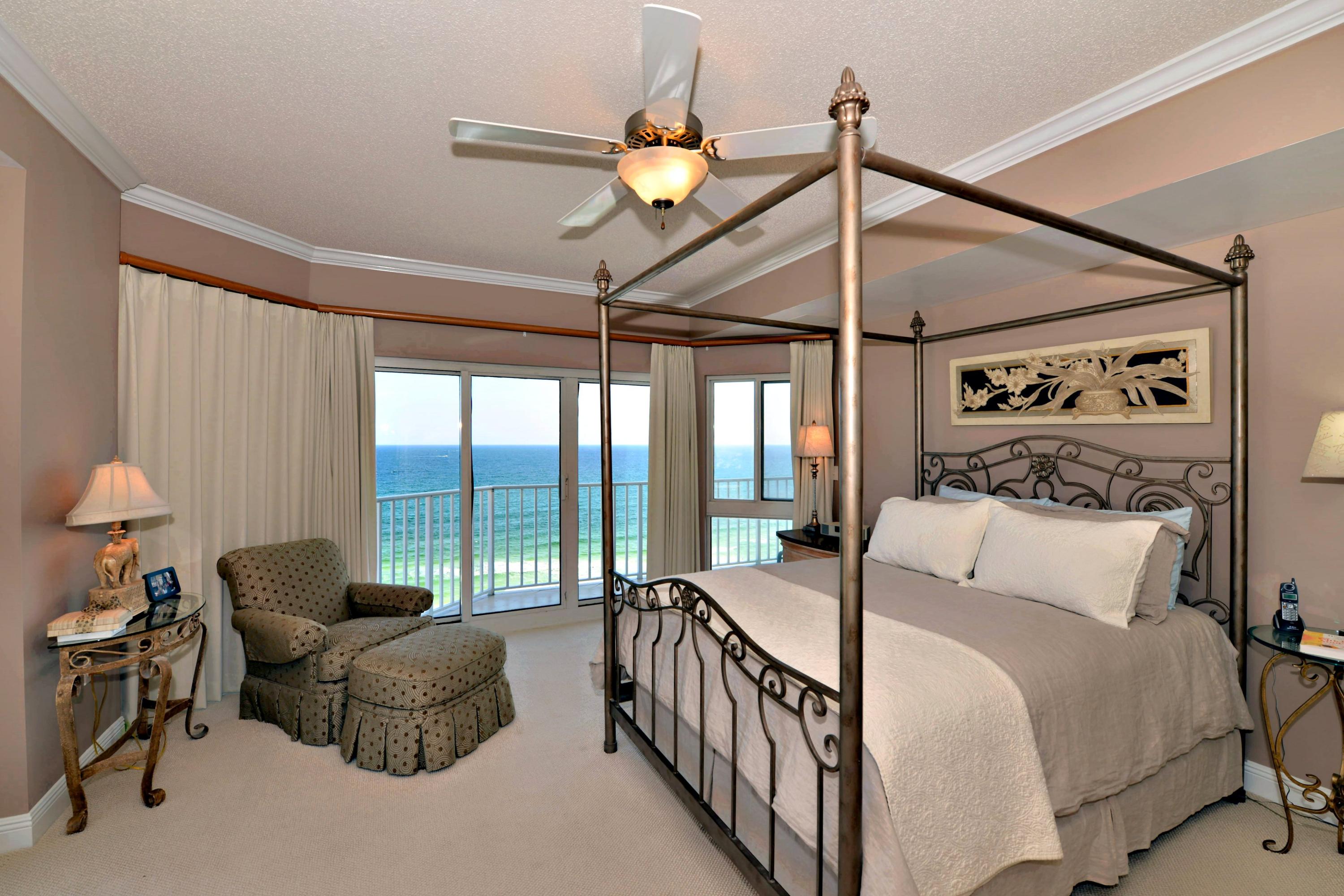 HOLIDAY ISLE TOWERS CONDO - Residential