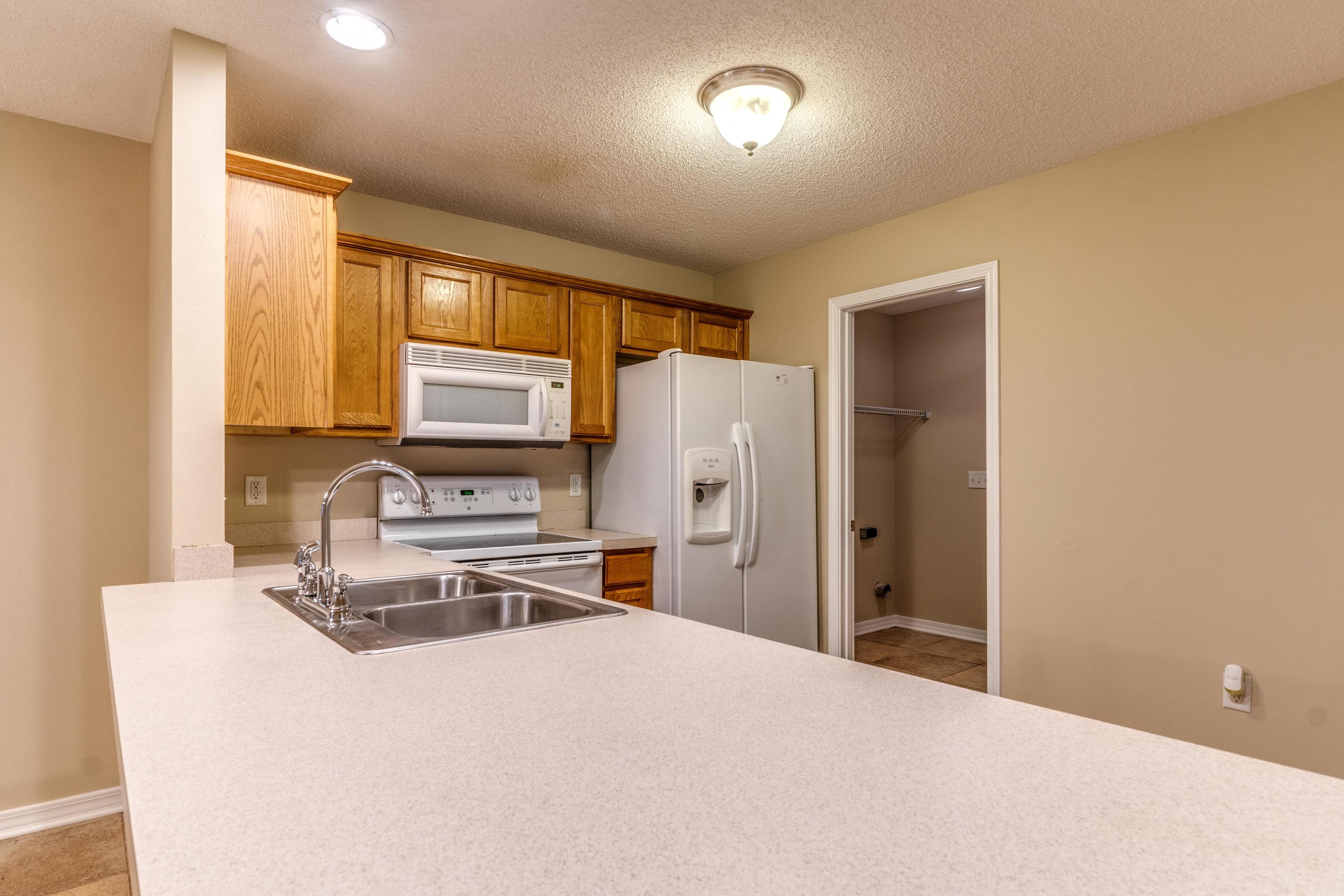 CRESTVIEW - Residential