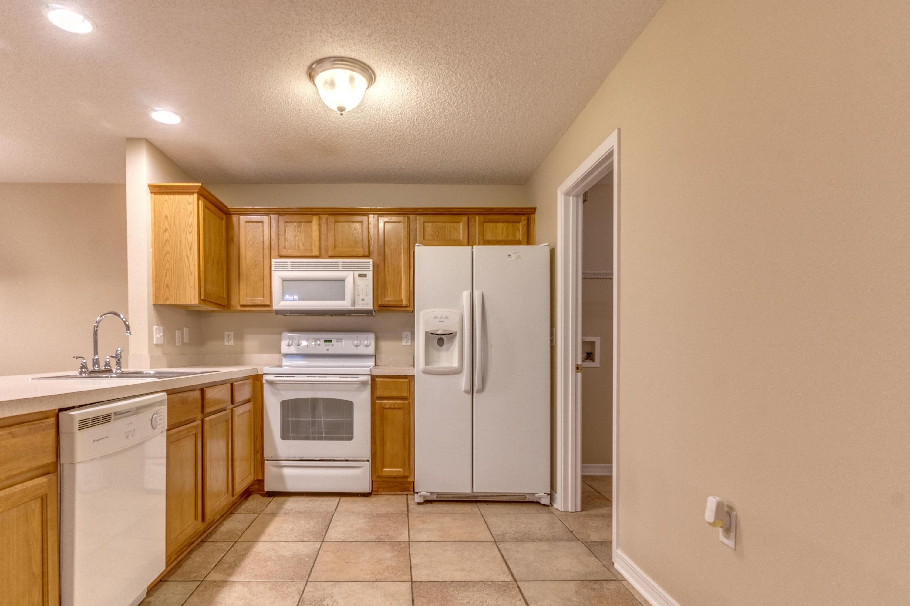 CRESTVIEW - Residential