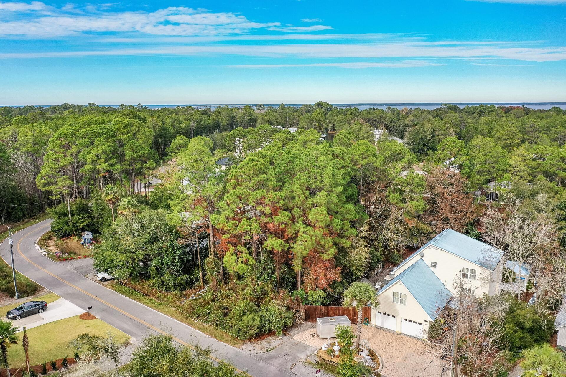 DAUGHETTES AMENDED - Land