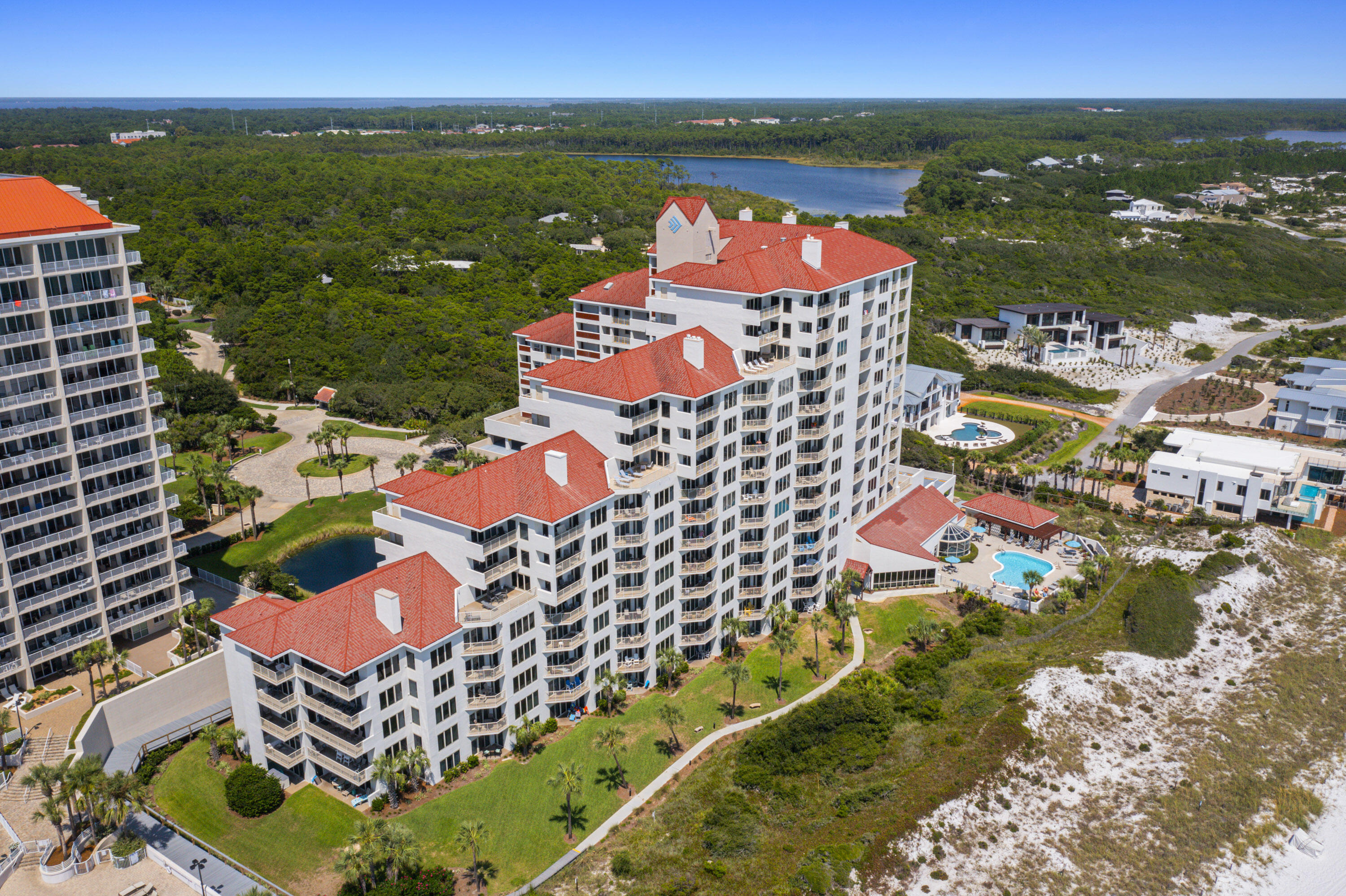 TOPS'L BEACH MANOR - Residential