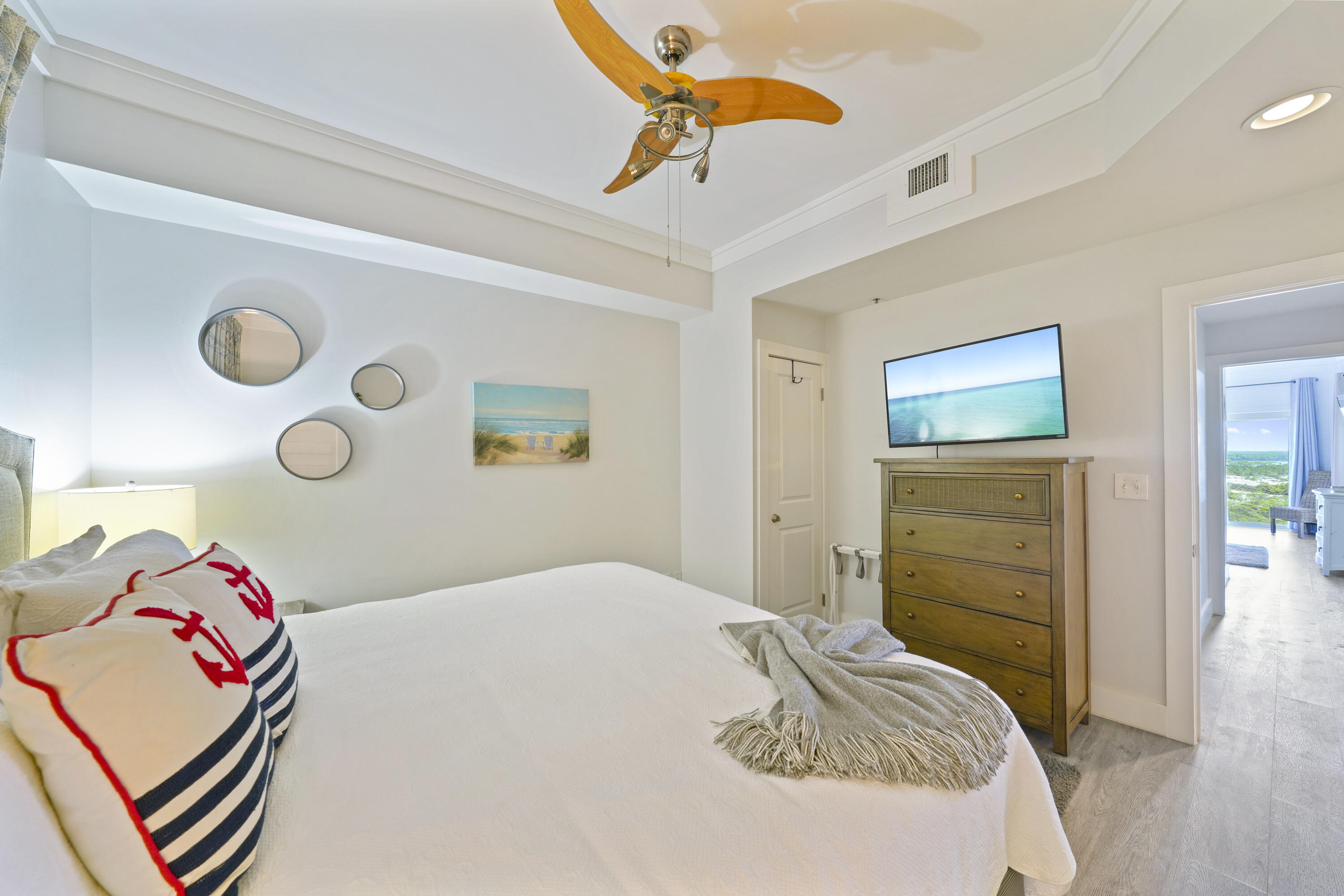TOPS'L BEACH MANOR - Residential