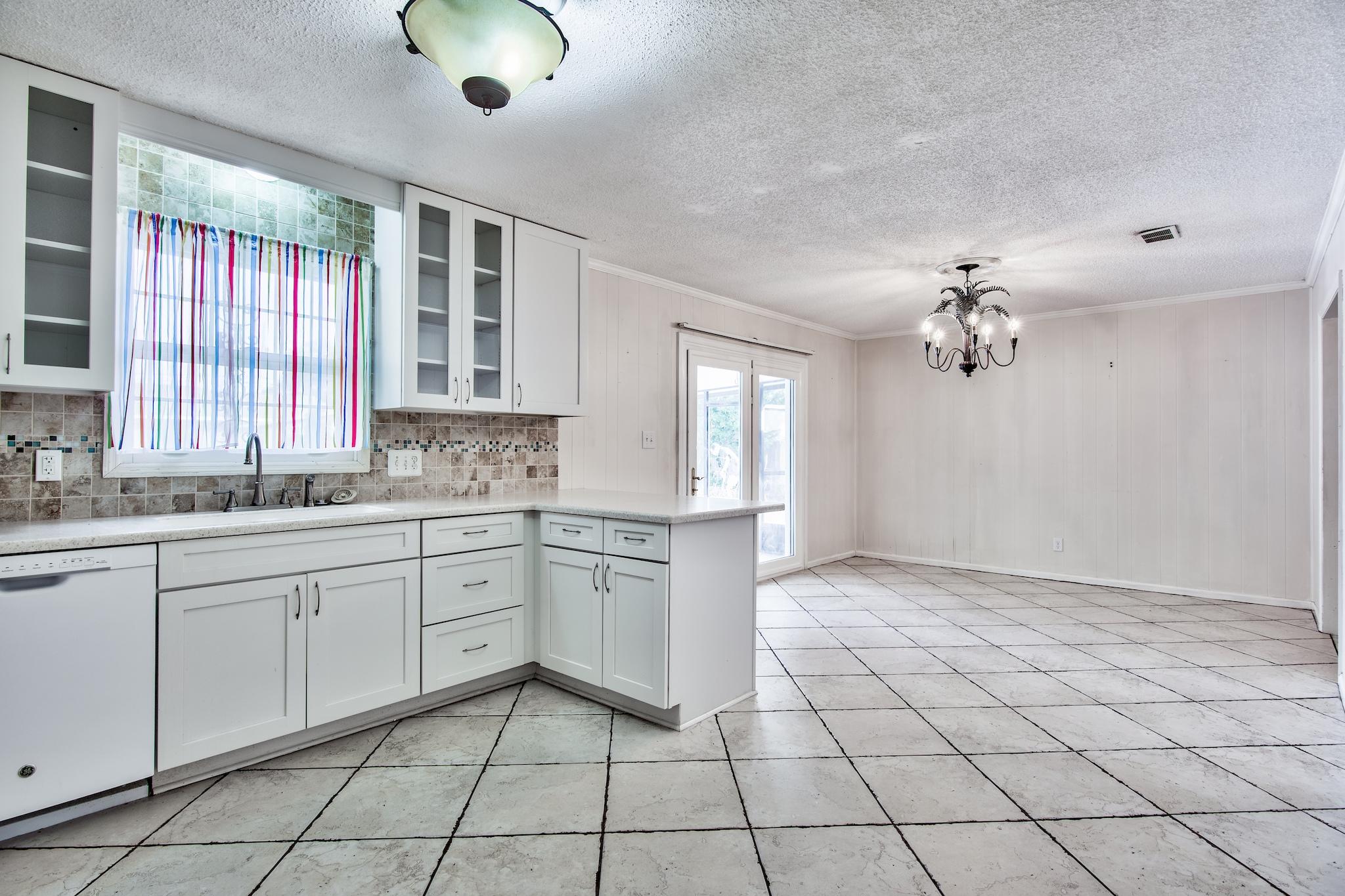 EAU CLAIRE ESTATES - Residential