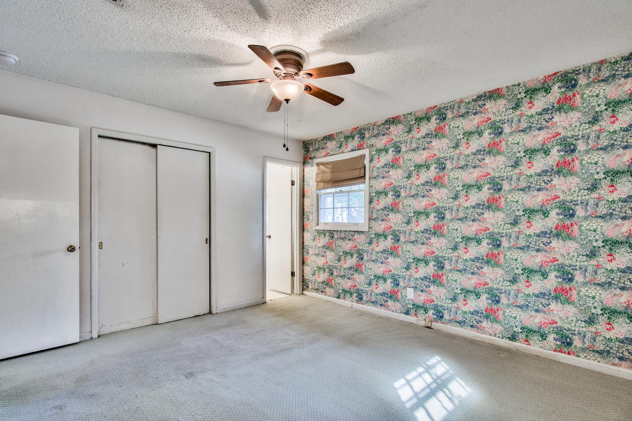 EAU CLAIRE ESTATES - Residential