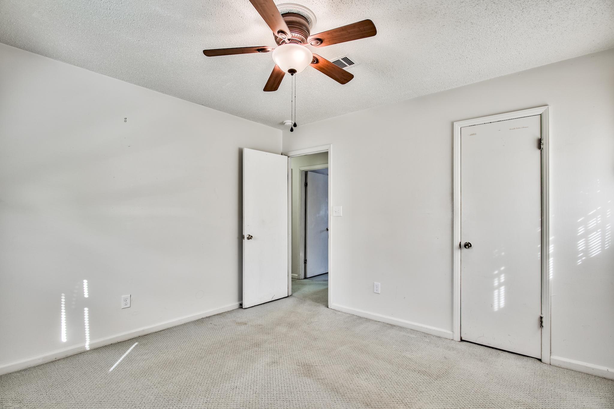 EAU CLAIRE ESTATES - Residential