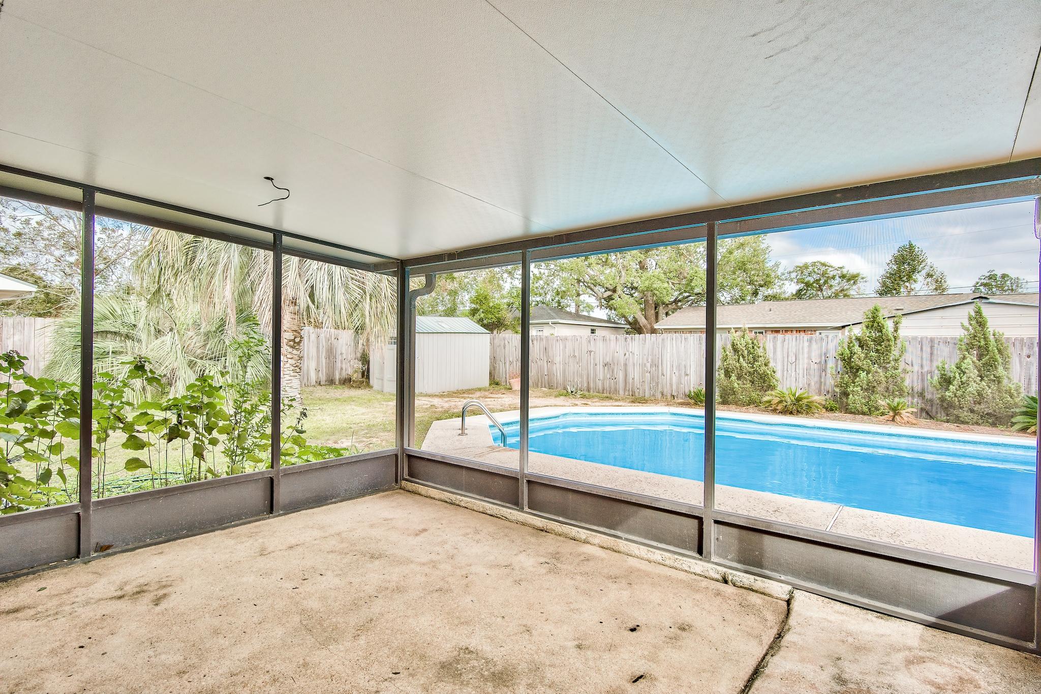 EAU CLAIRE ESTATES - Residential