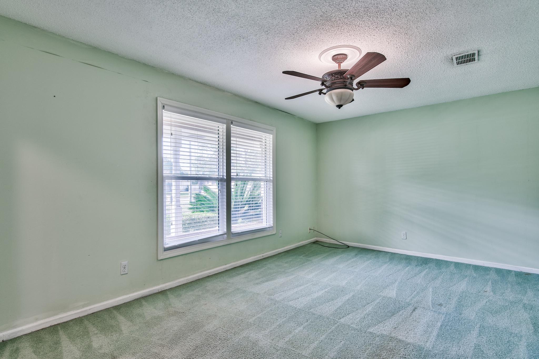 EAU CLAIRE ESTATES - Residential