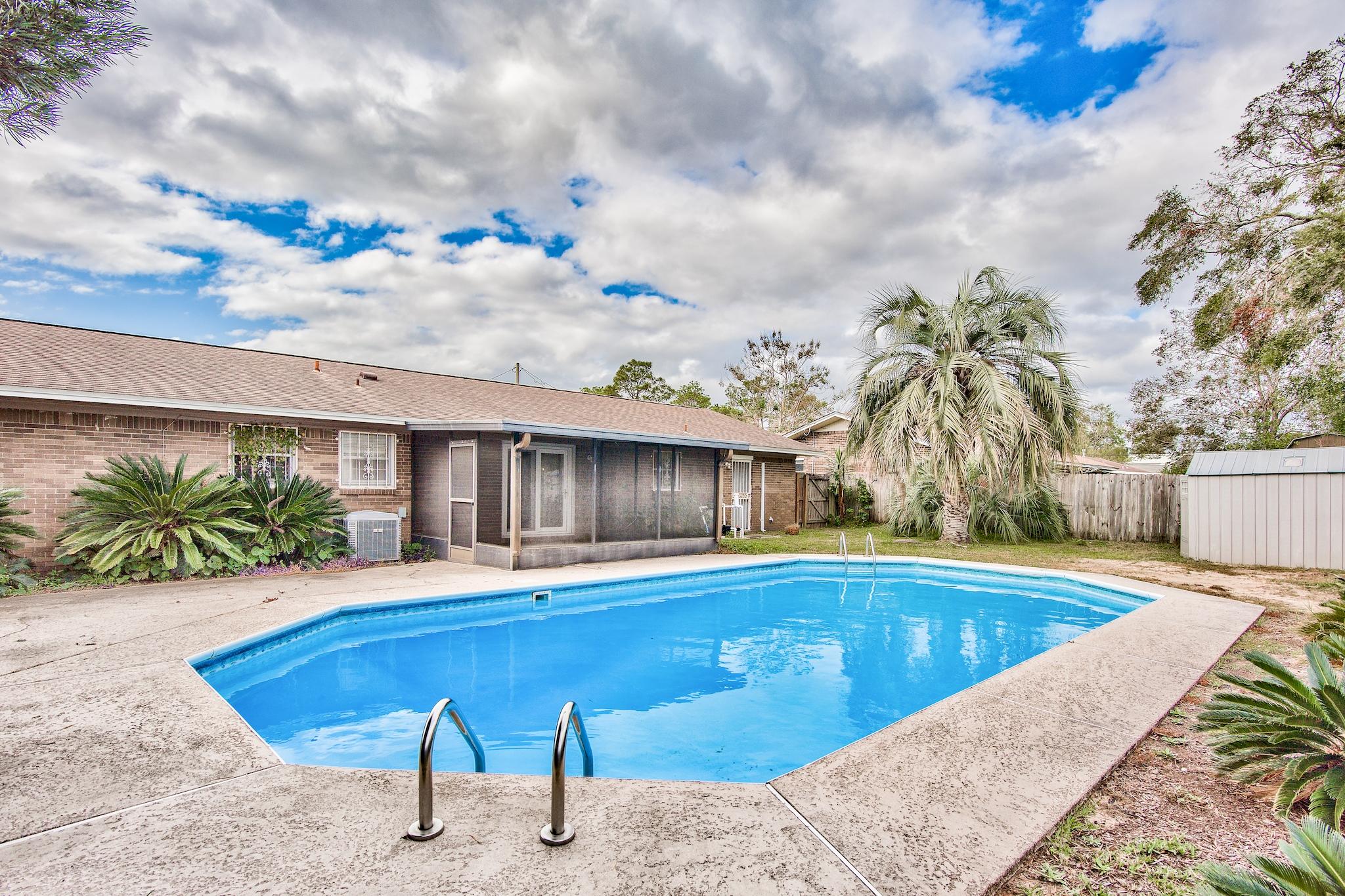 EAU CLAIRE ESTATES - Residential