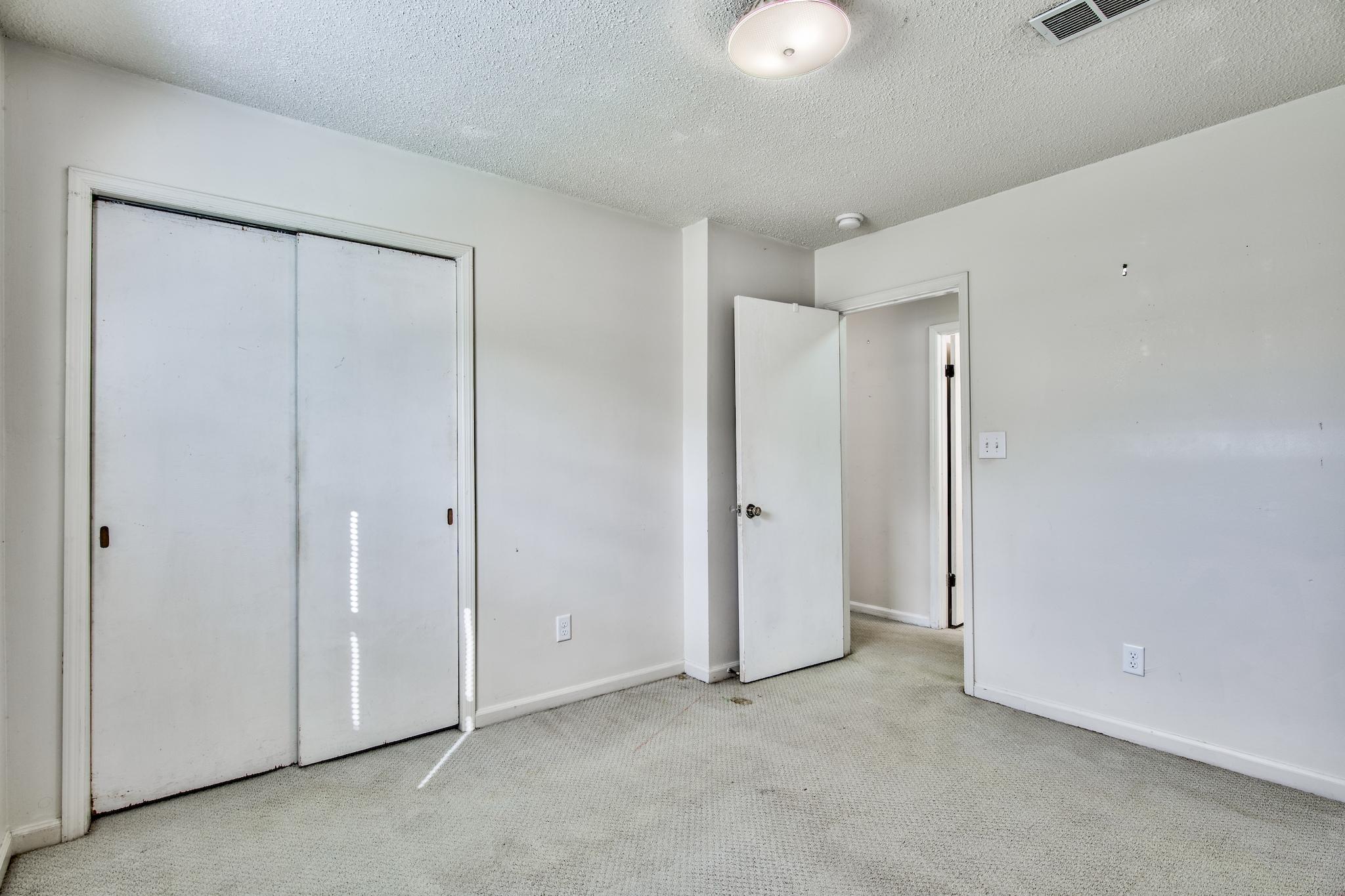 EAU CLAIRE ESTATES - Residential