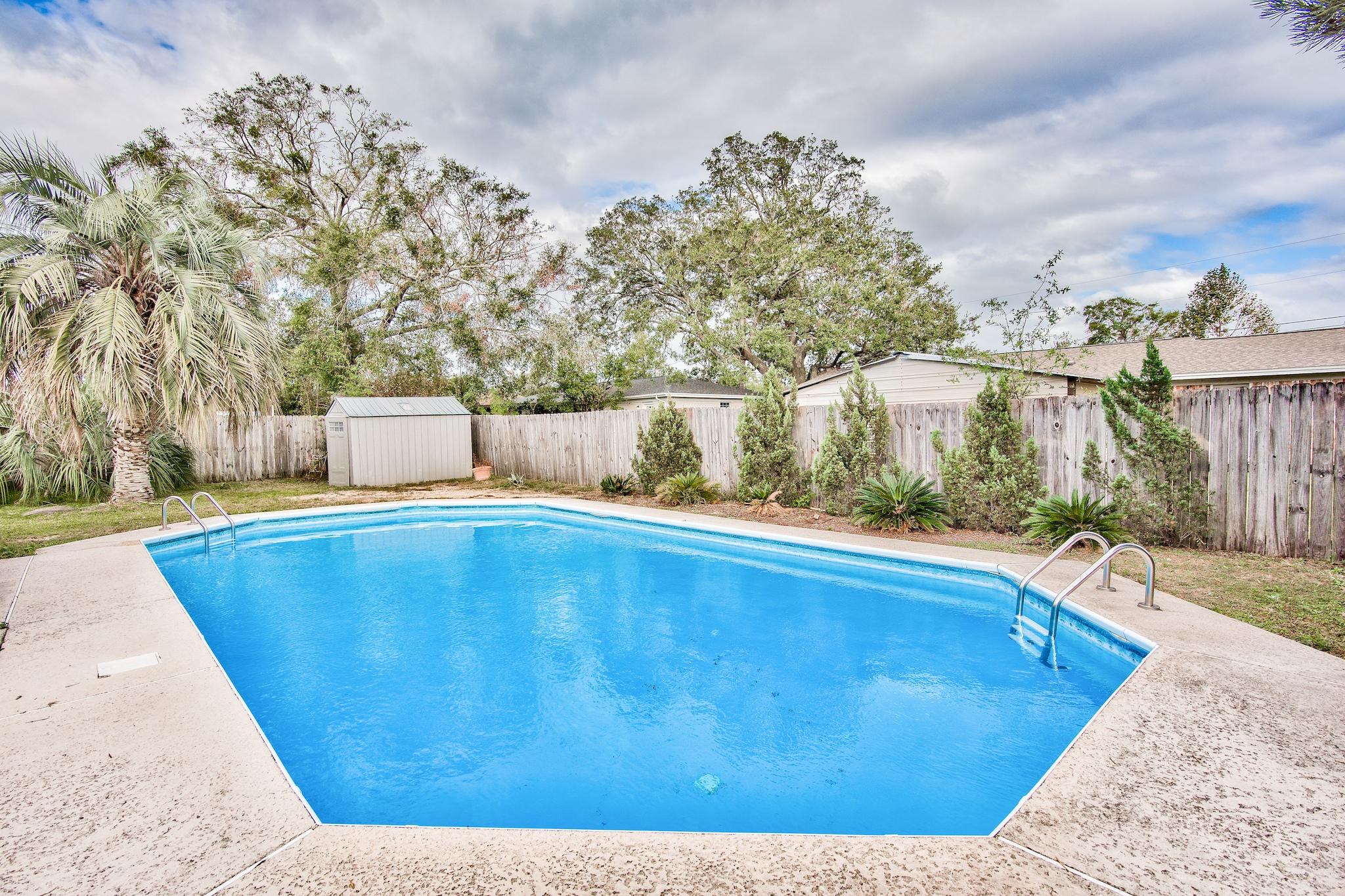 EAU CLAIRE ESTATES - Residential